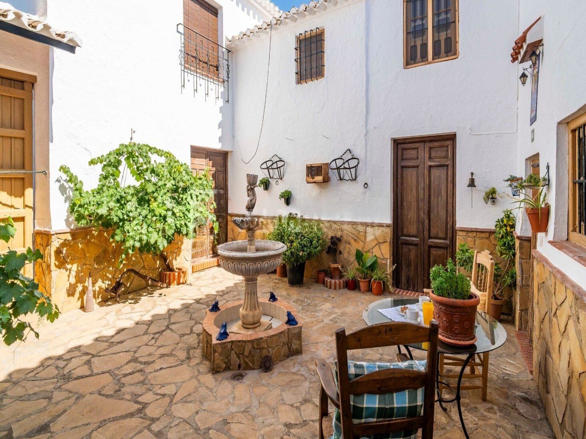 Ruim Andalusisch vakantiehuis met privézwembad en uitzicht op de bergen - foto 17