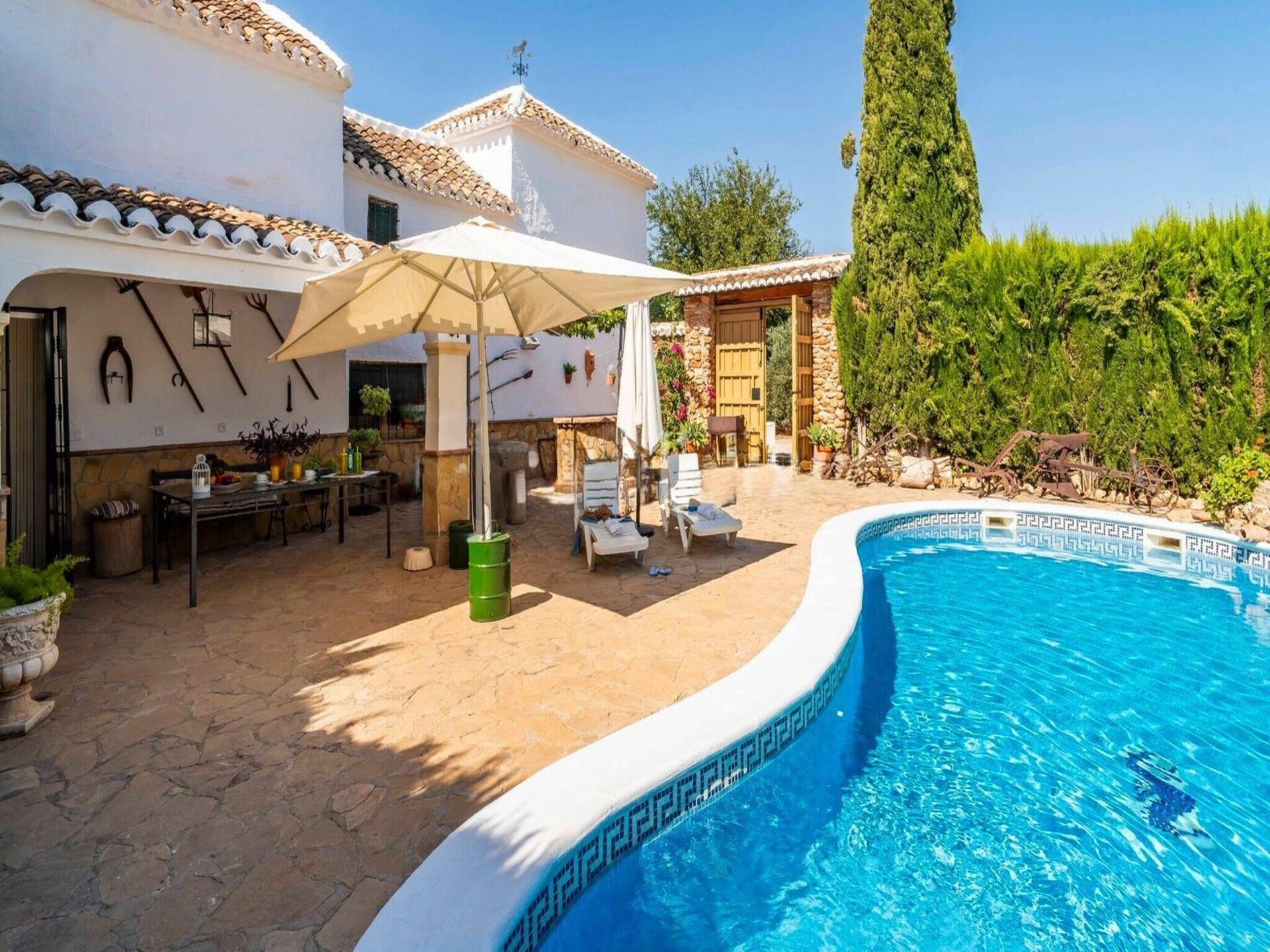 Ruim Andalusisch vakantiehuis met privézwembad en uitzicht op de bergen - foto 31