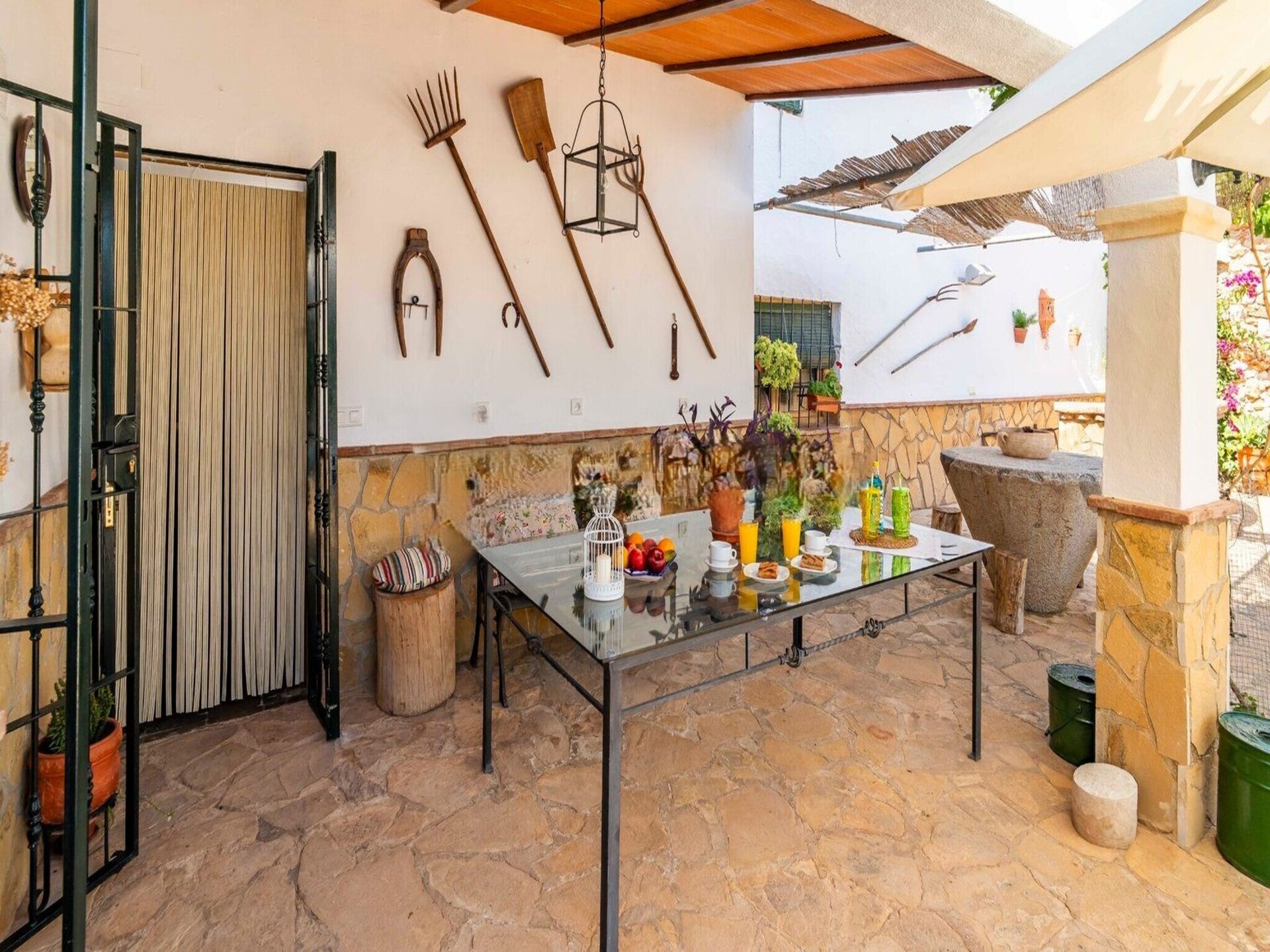 Ruim Andalusisch vakantiehuis met privézwembad en uitzicht op de bergen - foto 23