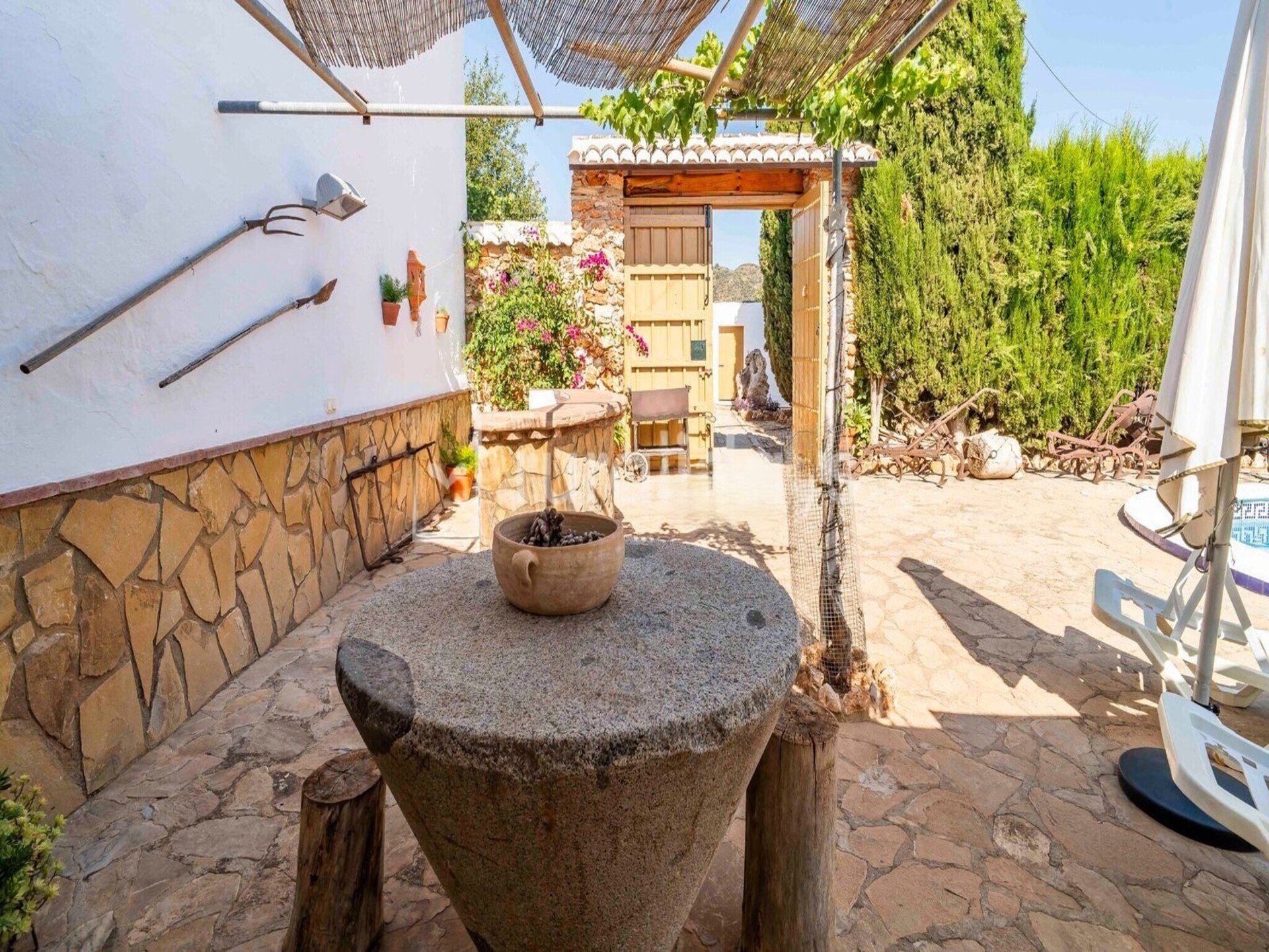 Ruim Andalusisch vakantiehuis met privézwembad en uitzicht op de bergen - foto 21
