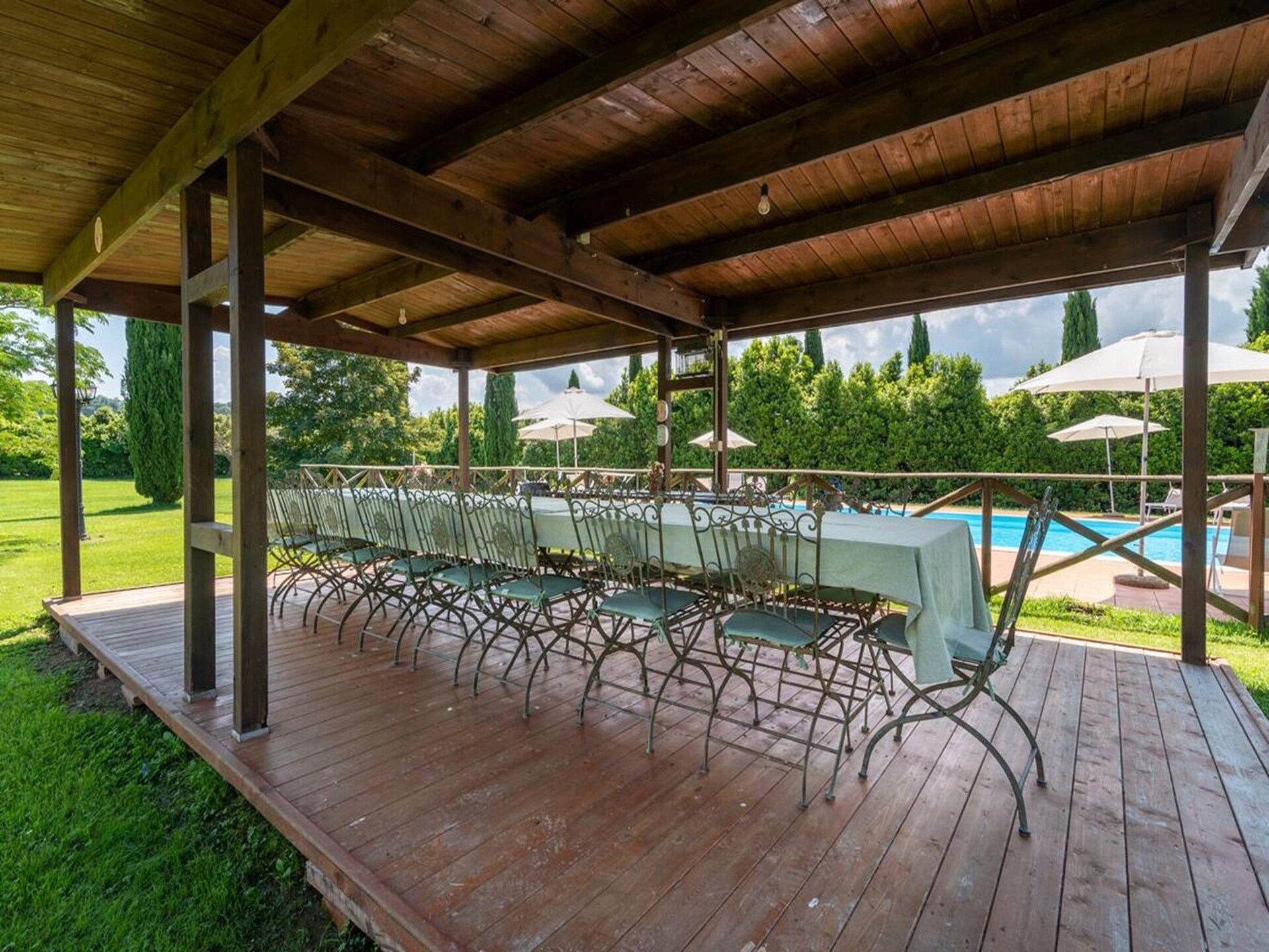 Authentiek Toscaans appartement met zwembad en tuin nabij Arezzo - foto 18
