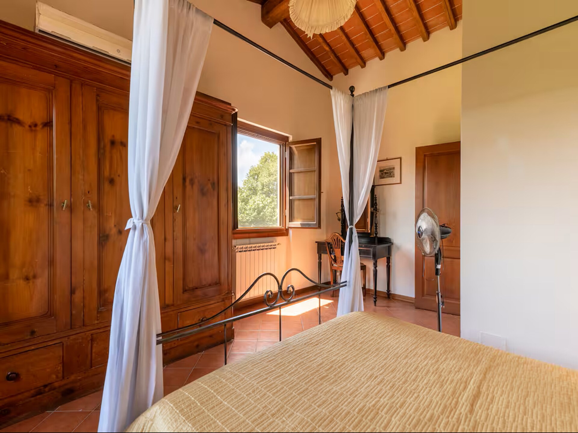 Authentiek Toscaans appartement met zwembad en tuin nabij Arezzo - foto 16