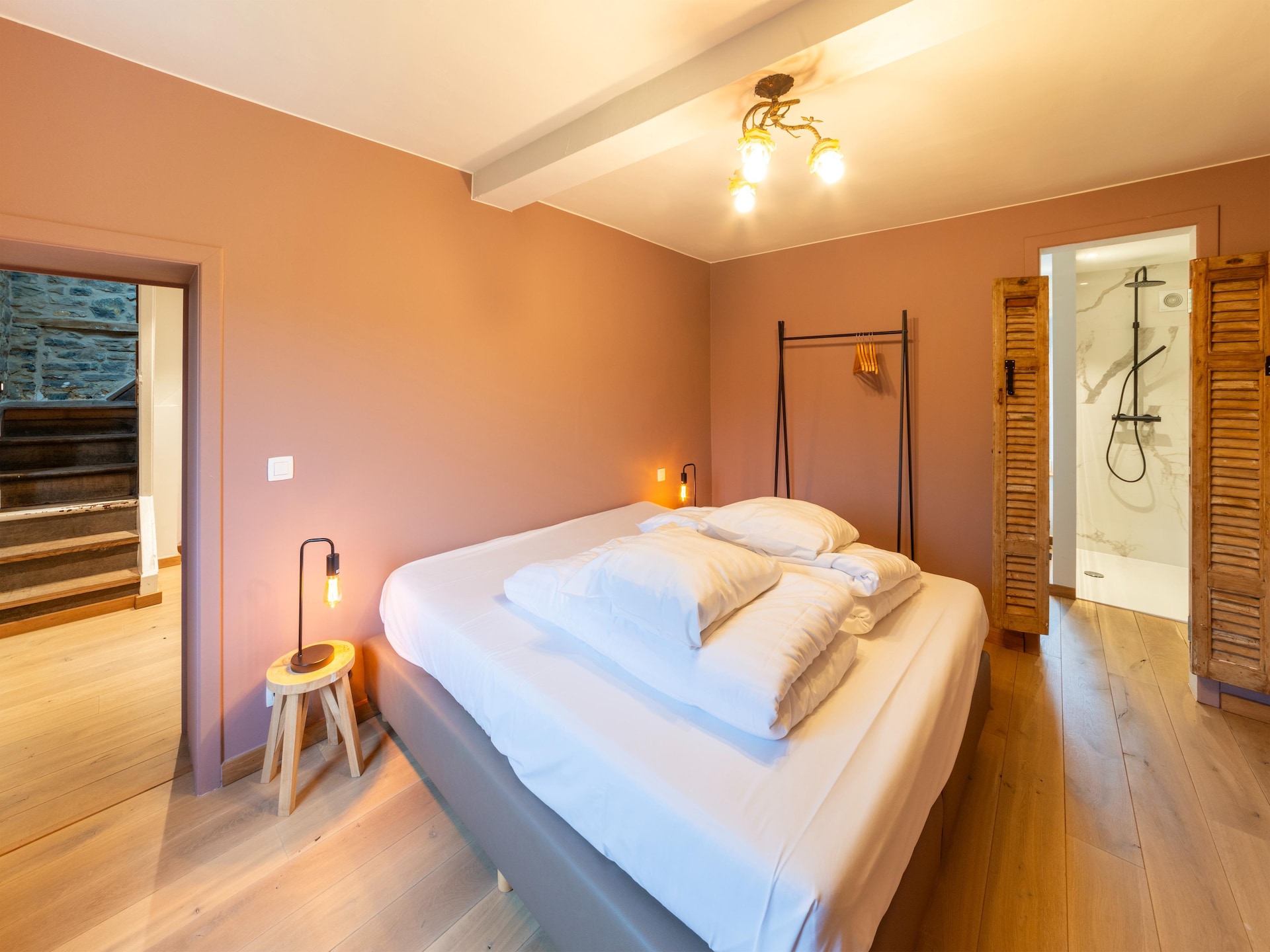 Ruim vakantiehuis voor 8 in de Ardennen bij Dinant met eigen badkamers - foto 4