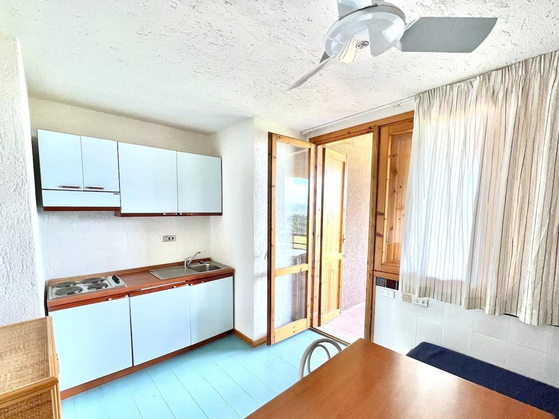 Licht appartement met balkon nabij de stranden van Olbia - foto 3