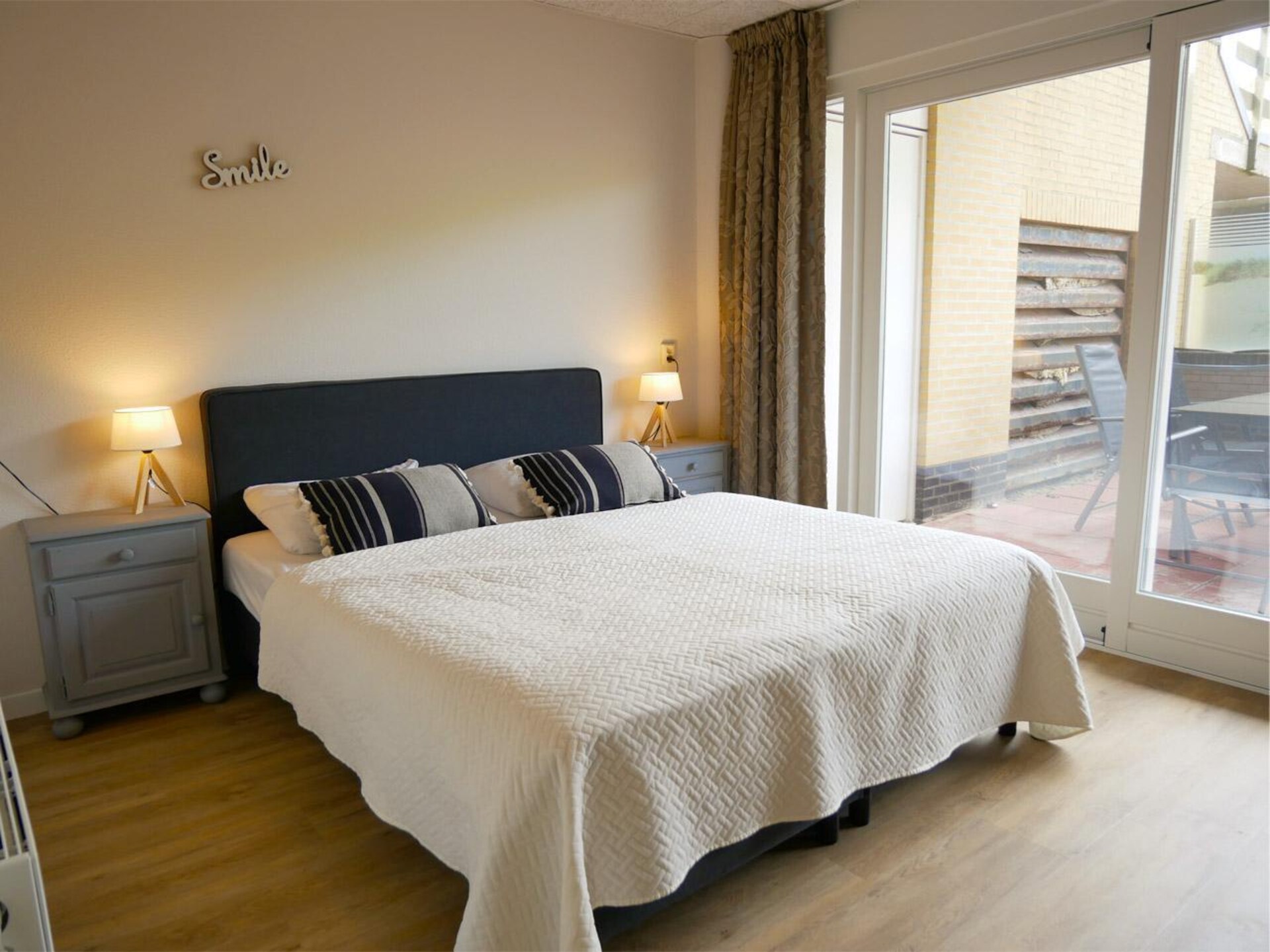 Wijde Blick 011: Souterrain-appartement met zeezicht op 50 meter van het strand - foto 12