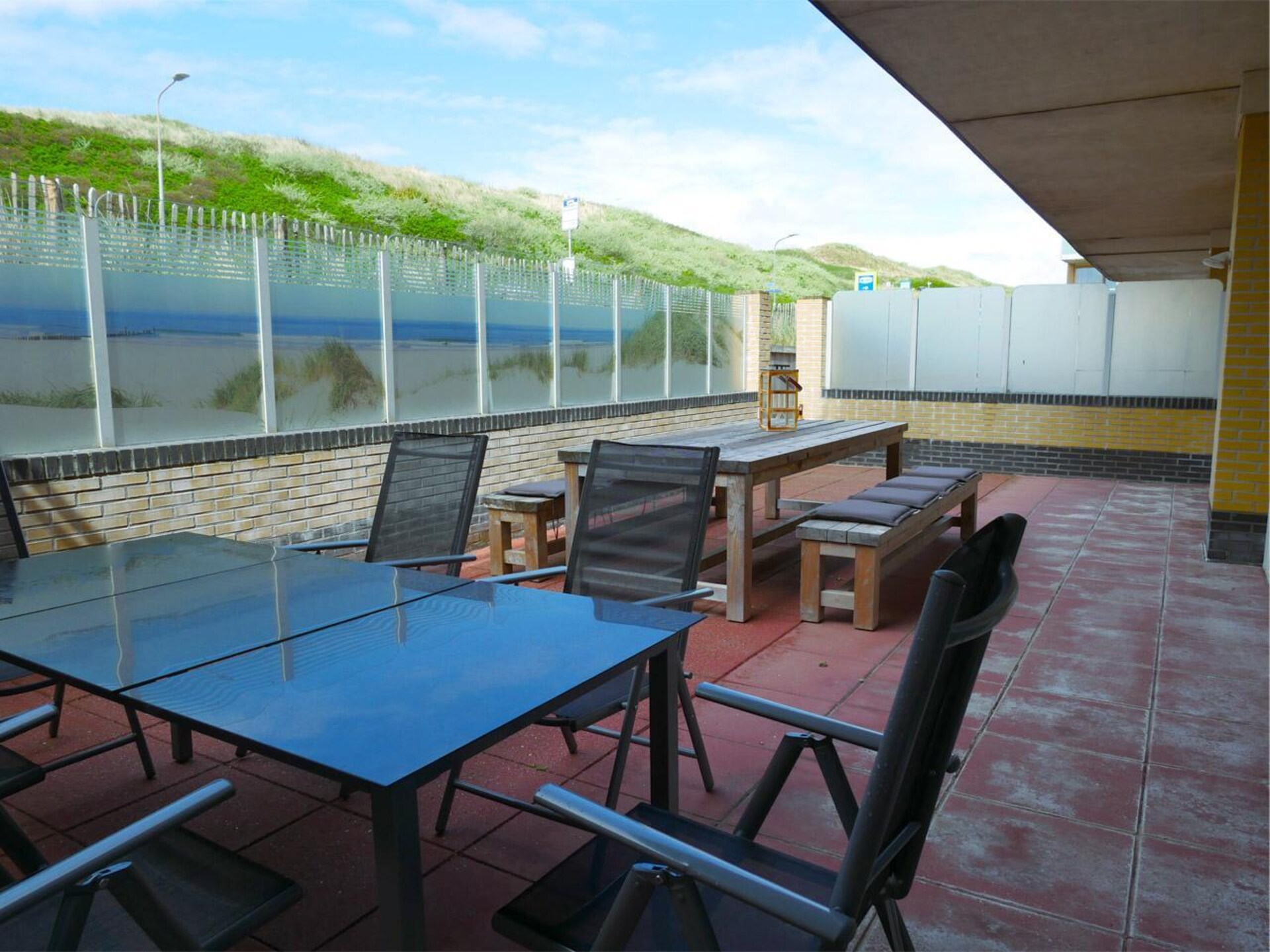 Wijde Blick 011: Souterrain-appartement met zeezicht op 50 meter van het strand - foto 23