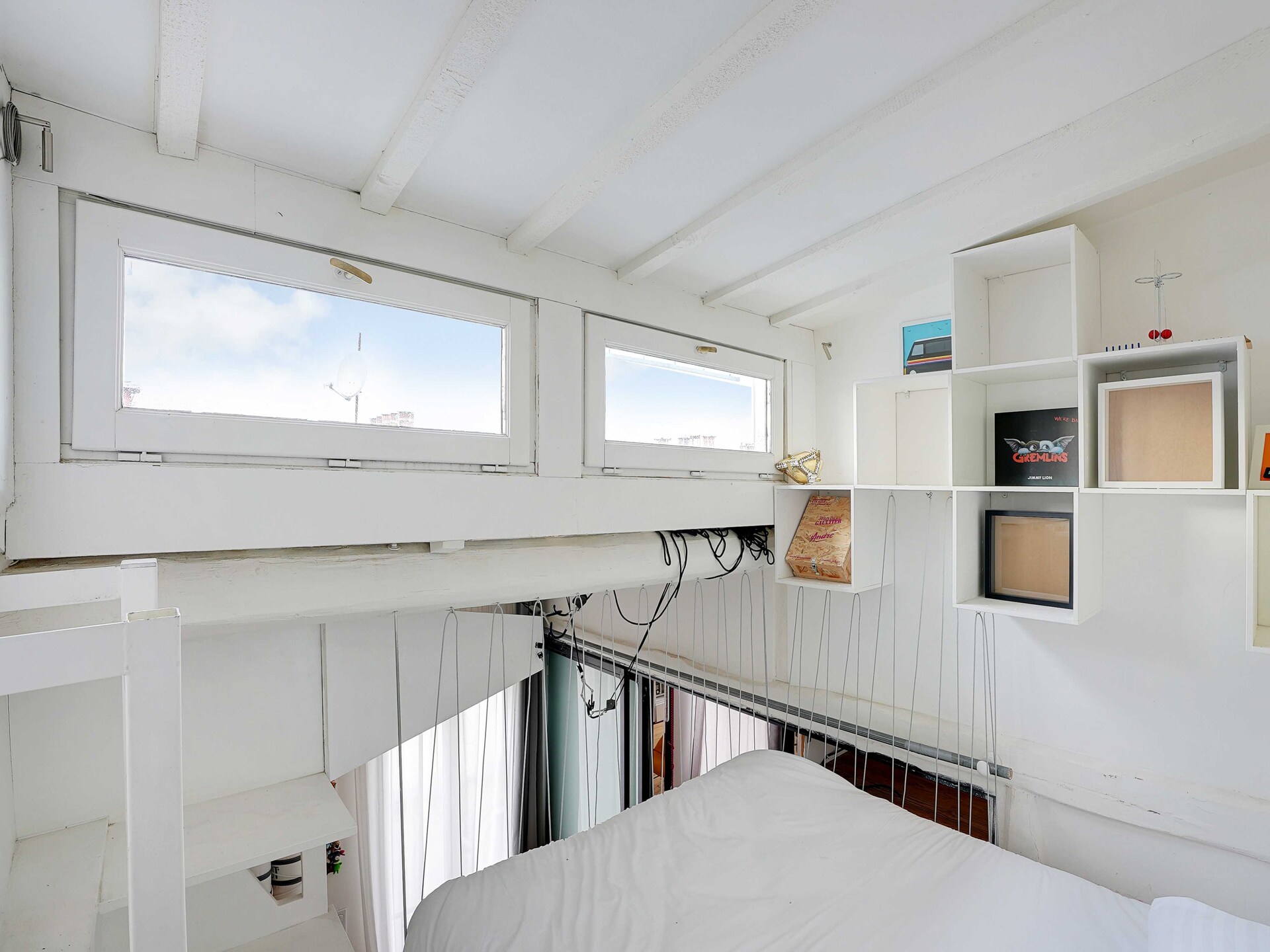 Licht mezzanine-appartement voor 4 personen in levendig République, Parijs - foto 11
