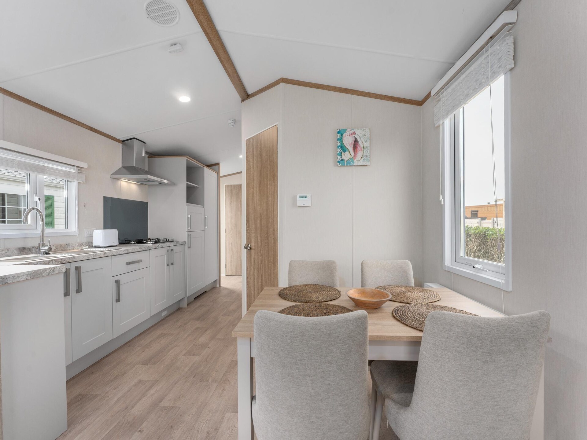 Knus, vrijstaand chalet met airco, nabij strand en duinen van De Haan - foto 10