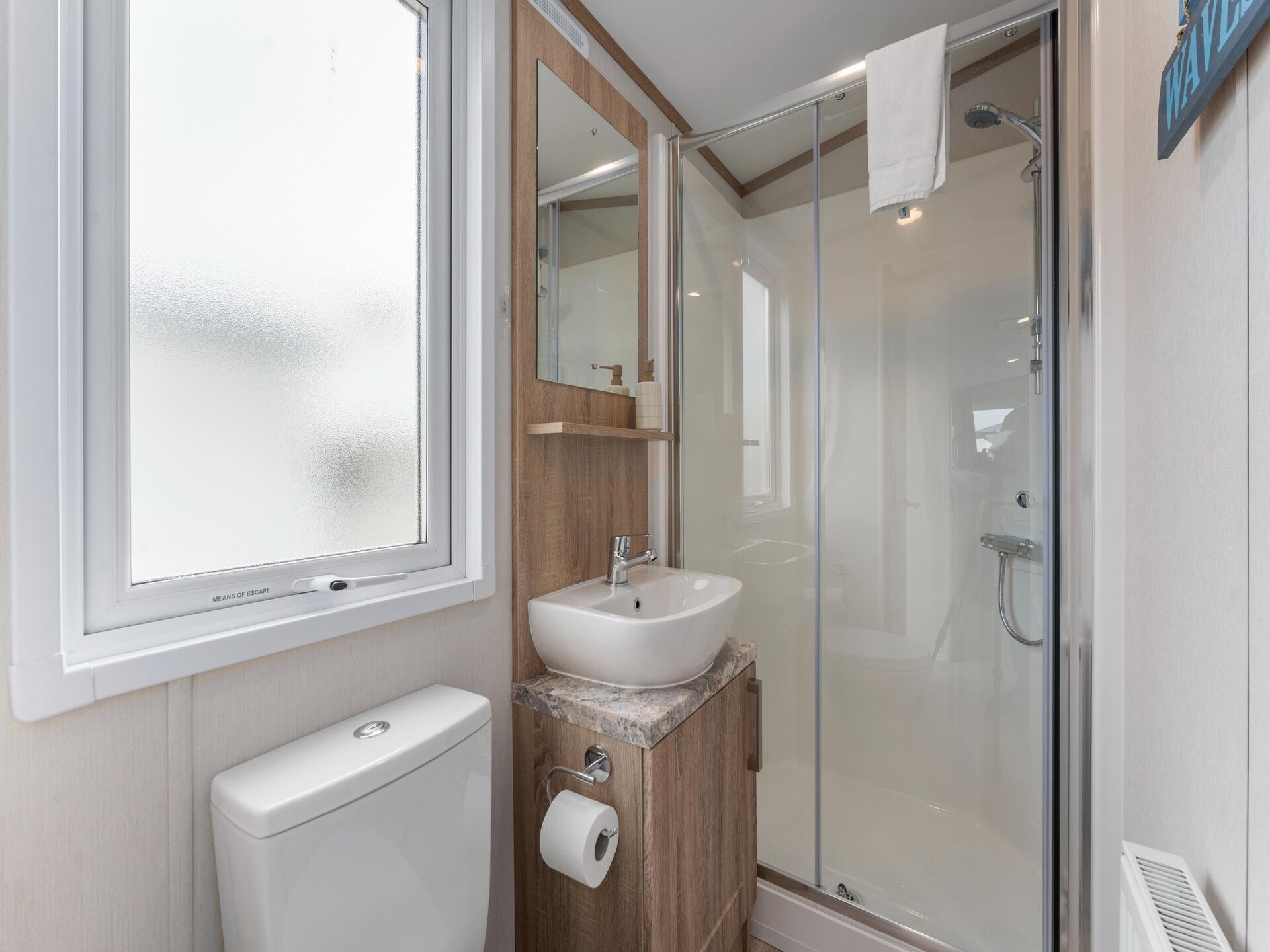 Knus, vrijstaand chalet met airco, nabij strand en duinen van De Haan - foto 13