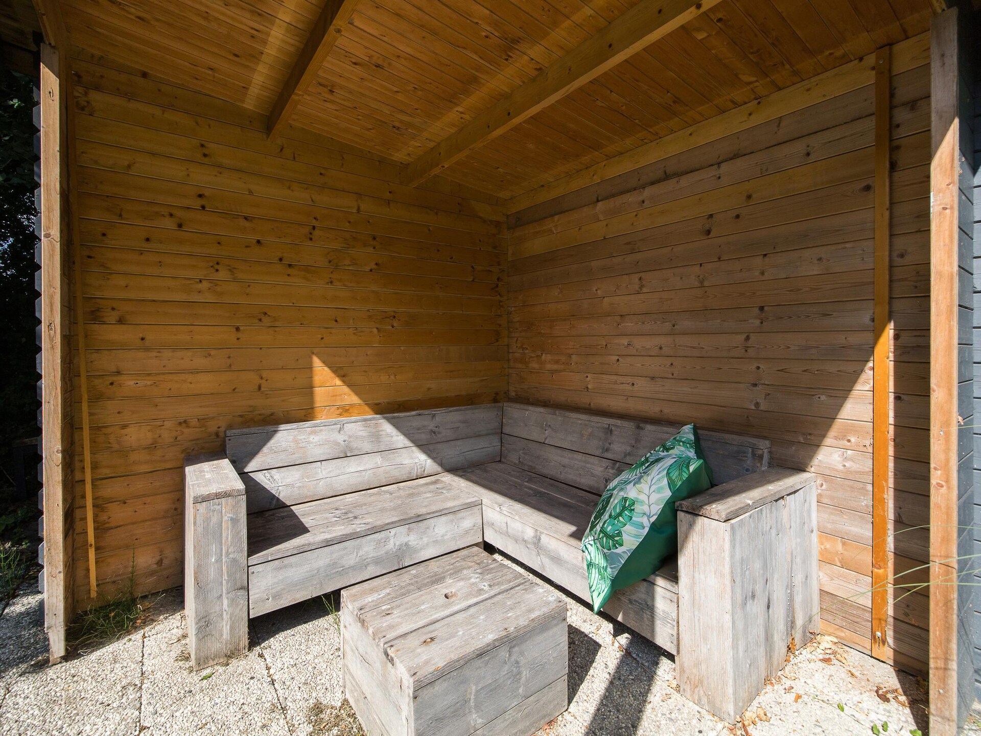 Vrijstaande sauna bungalow voor 6 personen in groen park bij Ewijk - foto 8