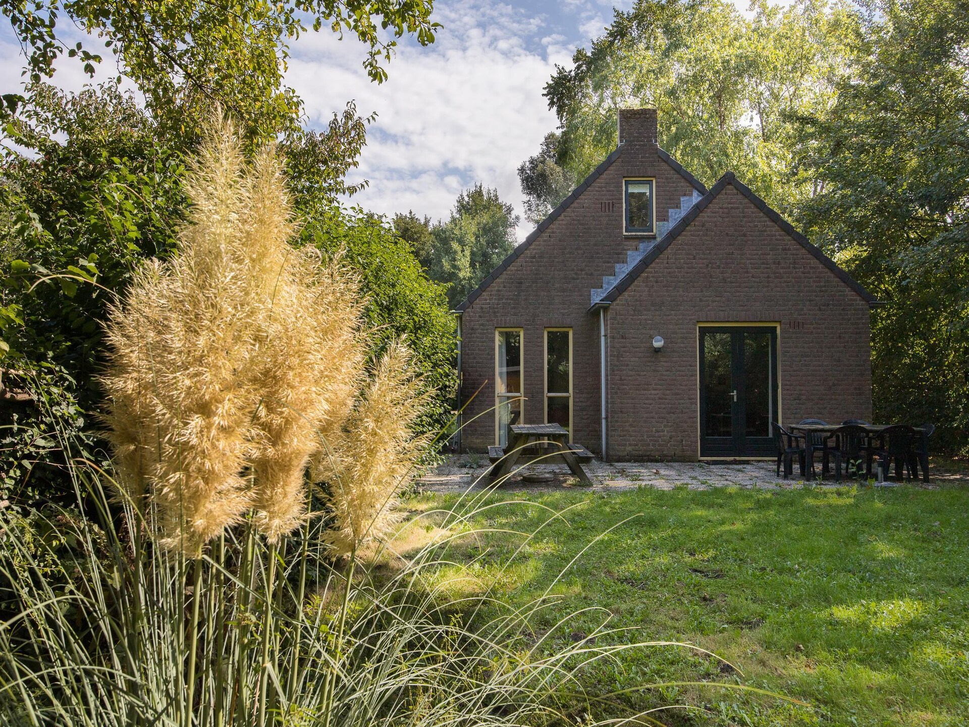 Vrijstaande sauna bungalow voor 6 personen in groen park bij Ewijk - foto 10