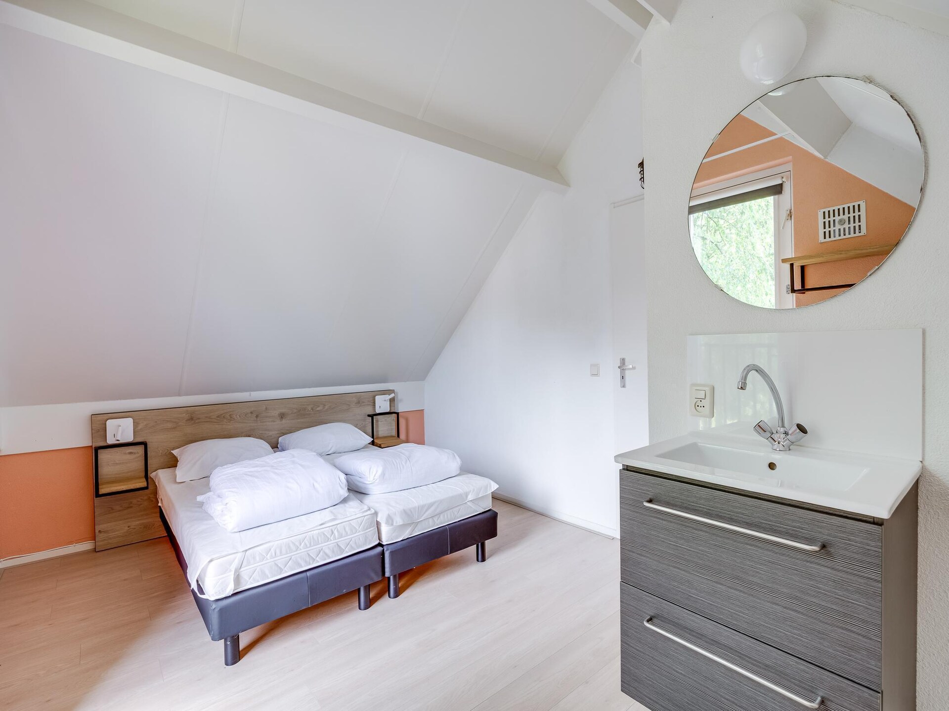 Vrijstaande sauna bungalow voor 6 personen in groen park bij Ewijk - foto 22