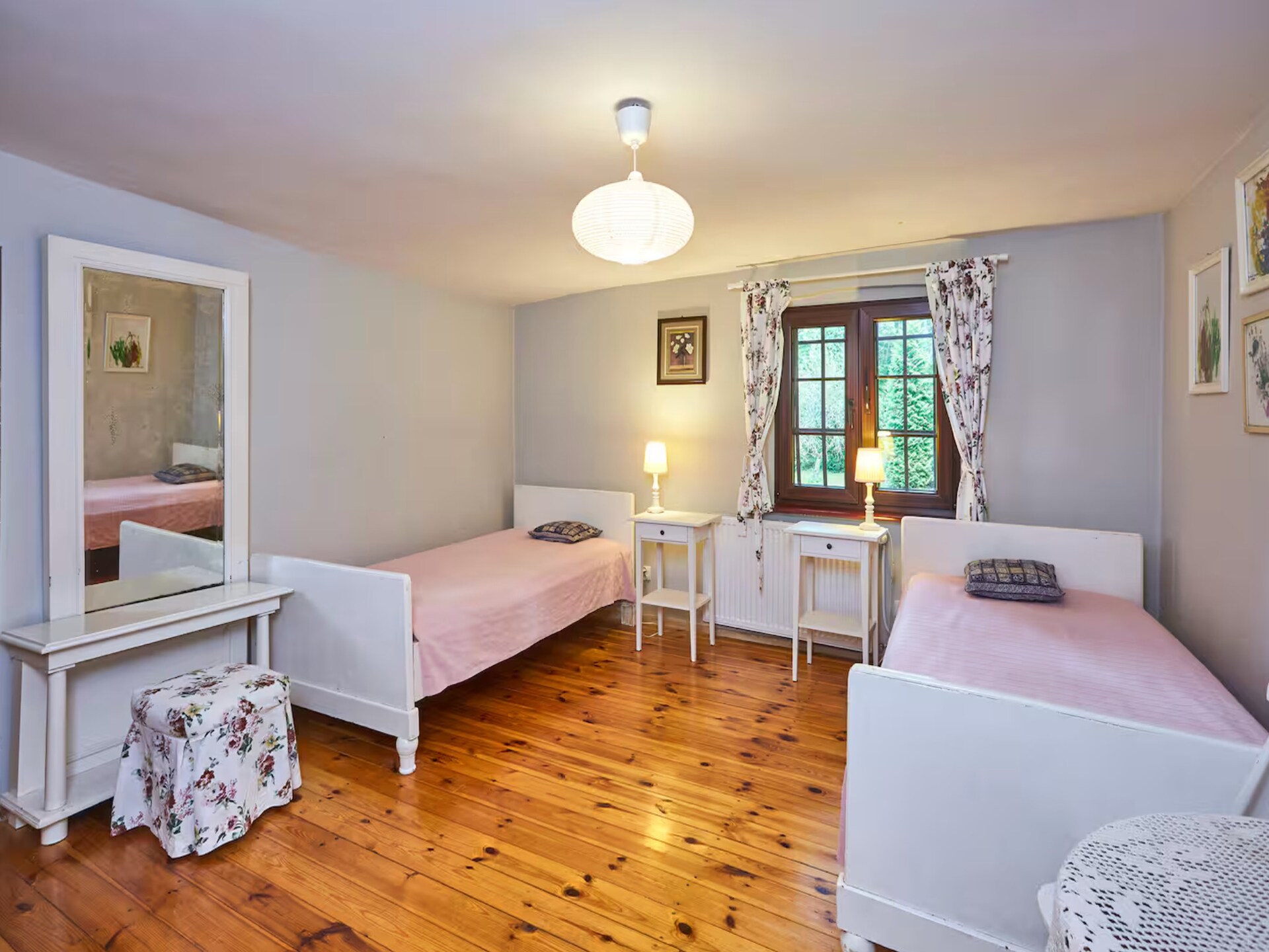 Ruim vakantiehuis voor 8 personen in de bossen van Sasino met privé wellness - foto 12