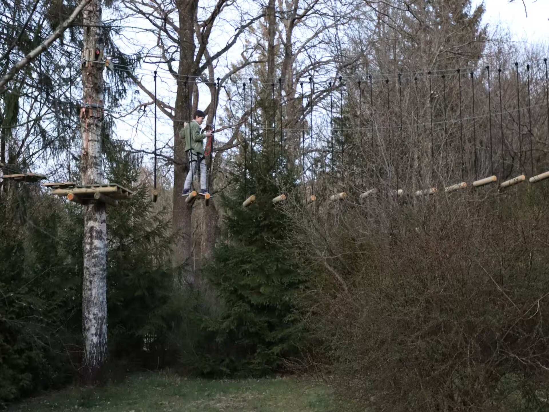 Ruim vakantiehuis voor 8 personen in de bossen van Sasino met privé wellness - foto 40