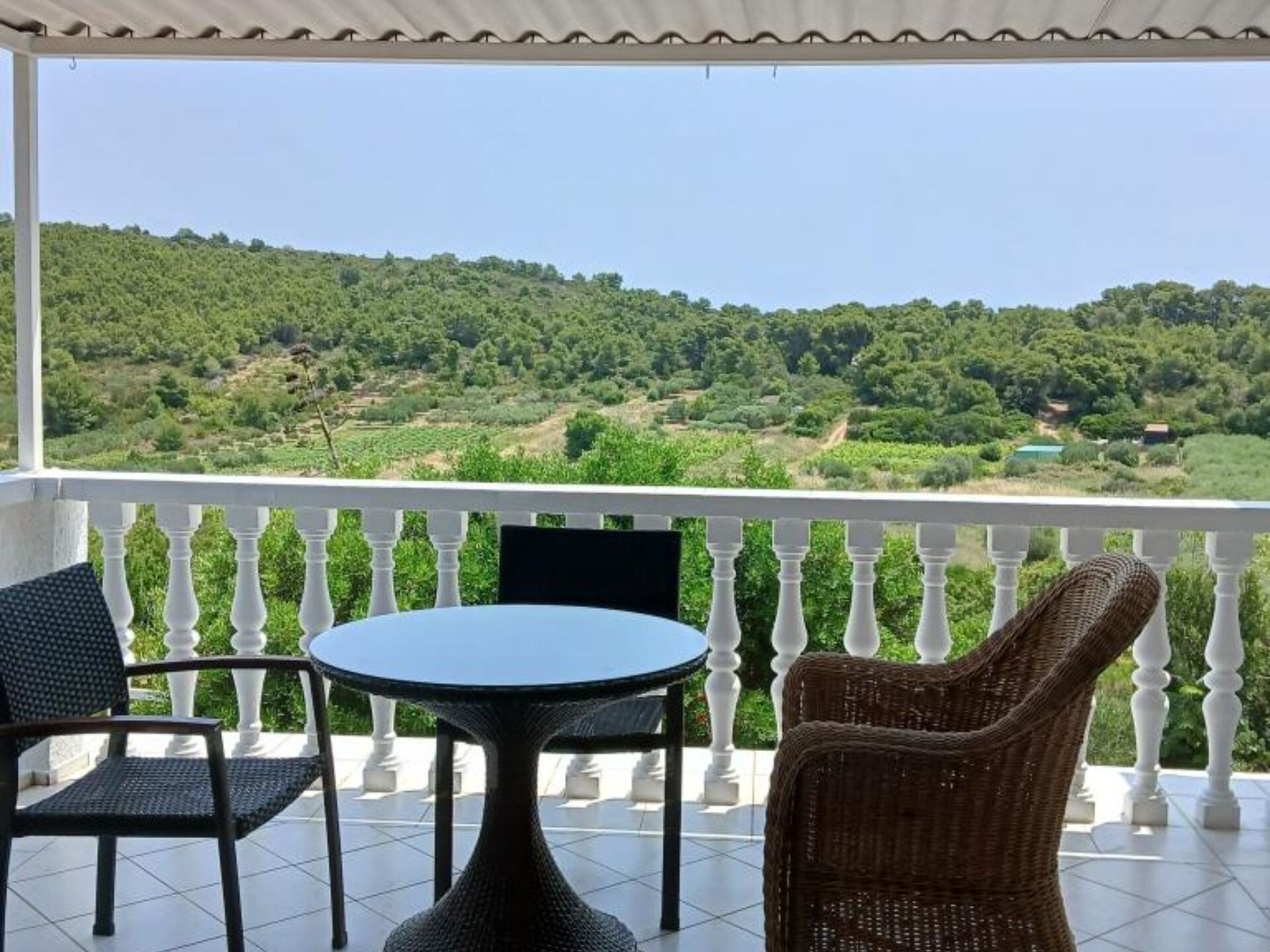 Knus appartement met zeezicht en terras op 2 km van het strand in Vis - foto 14