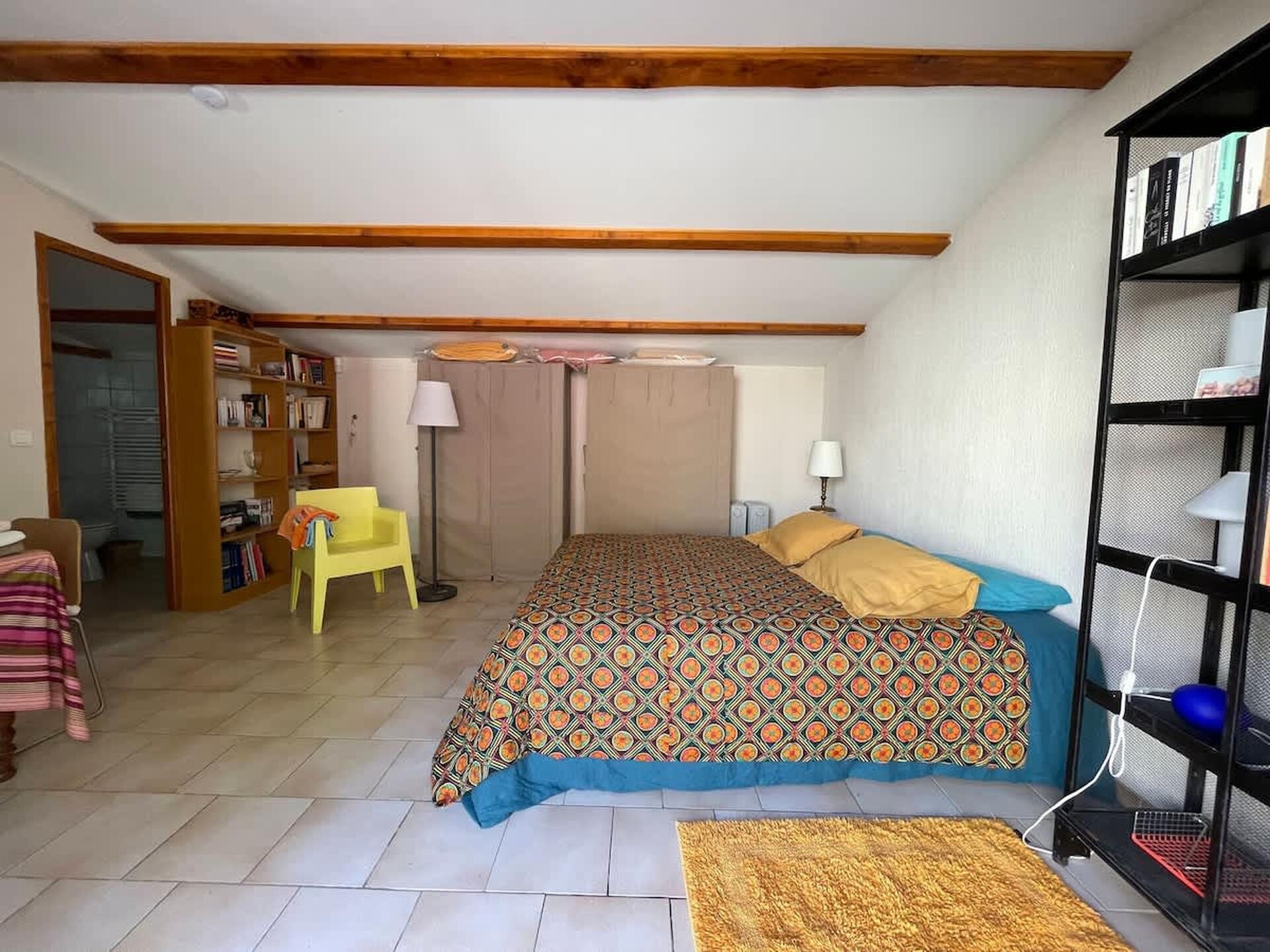 Knabbelende studio aan de voet van de Luberon met zwembad en privétuin - foto 17