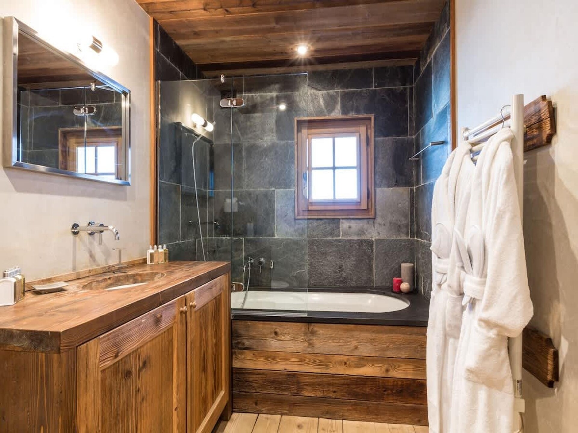 Chalet de luxe tout comfort avec jacuzzi sauna - foto 16