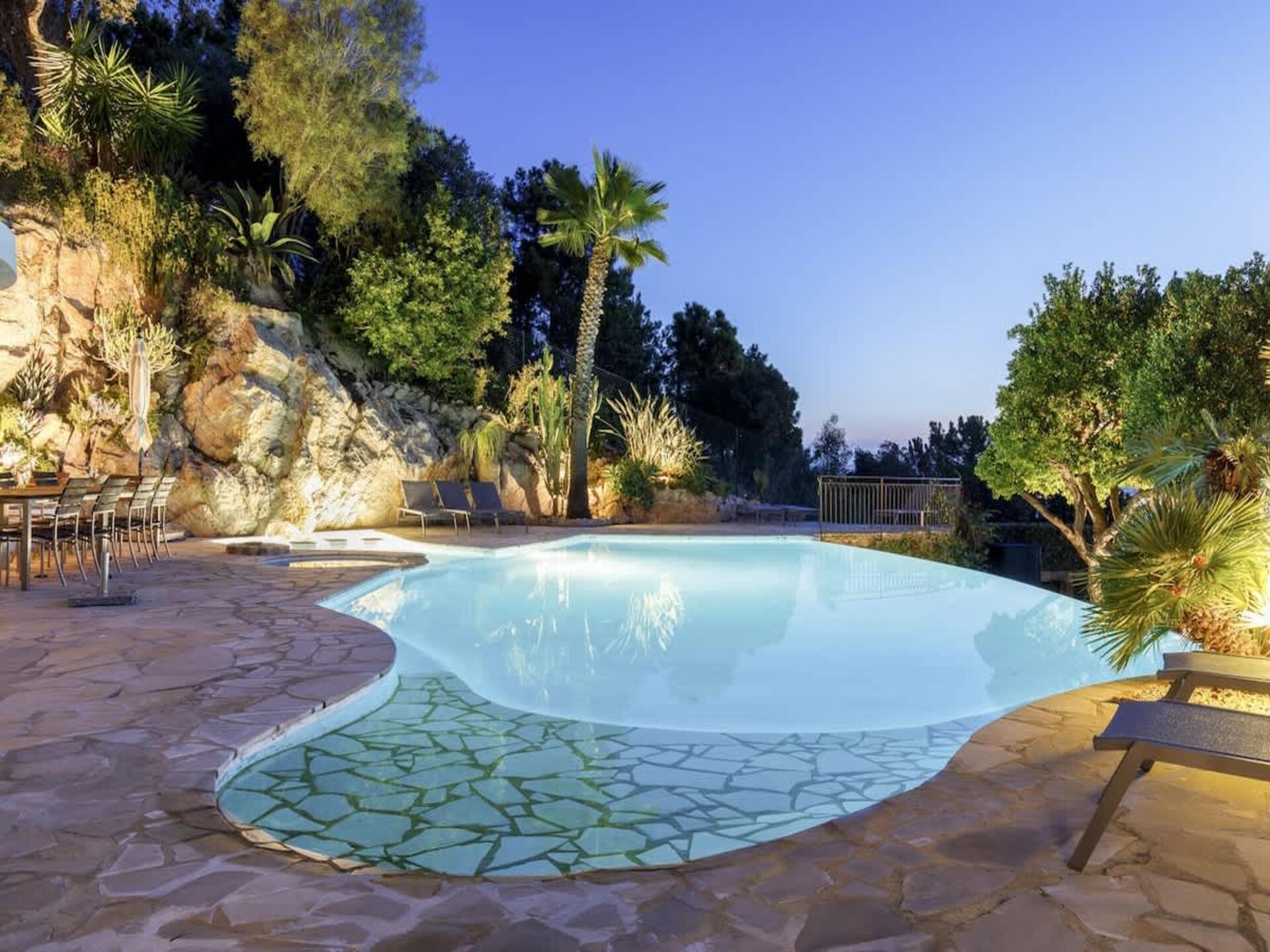 Ruime villa met zeezicht, privézwembad en bosrijke ligging in Théoule-sur-Mer - foto 45