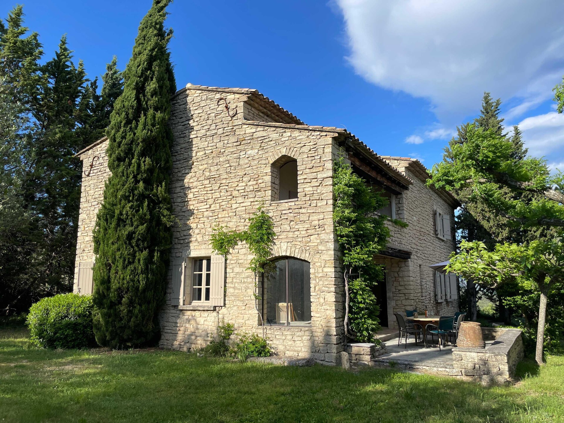 Provençaals familiehuis met privézwembad en panoramisch uitzicht op Gordes - foto 2