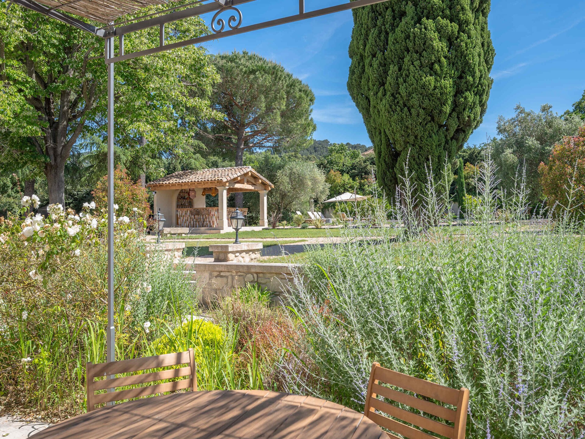 Privézwembad en Provençaalse luxe in villa in Saint-Rémy-de-Provence - foto 35