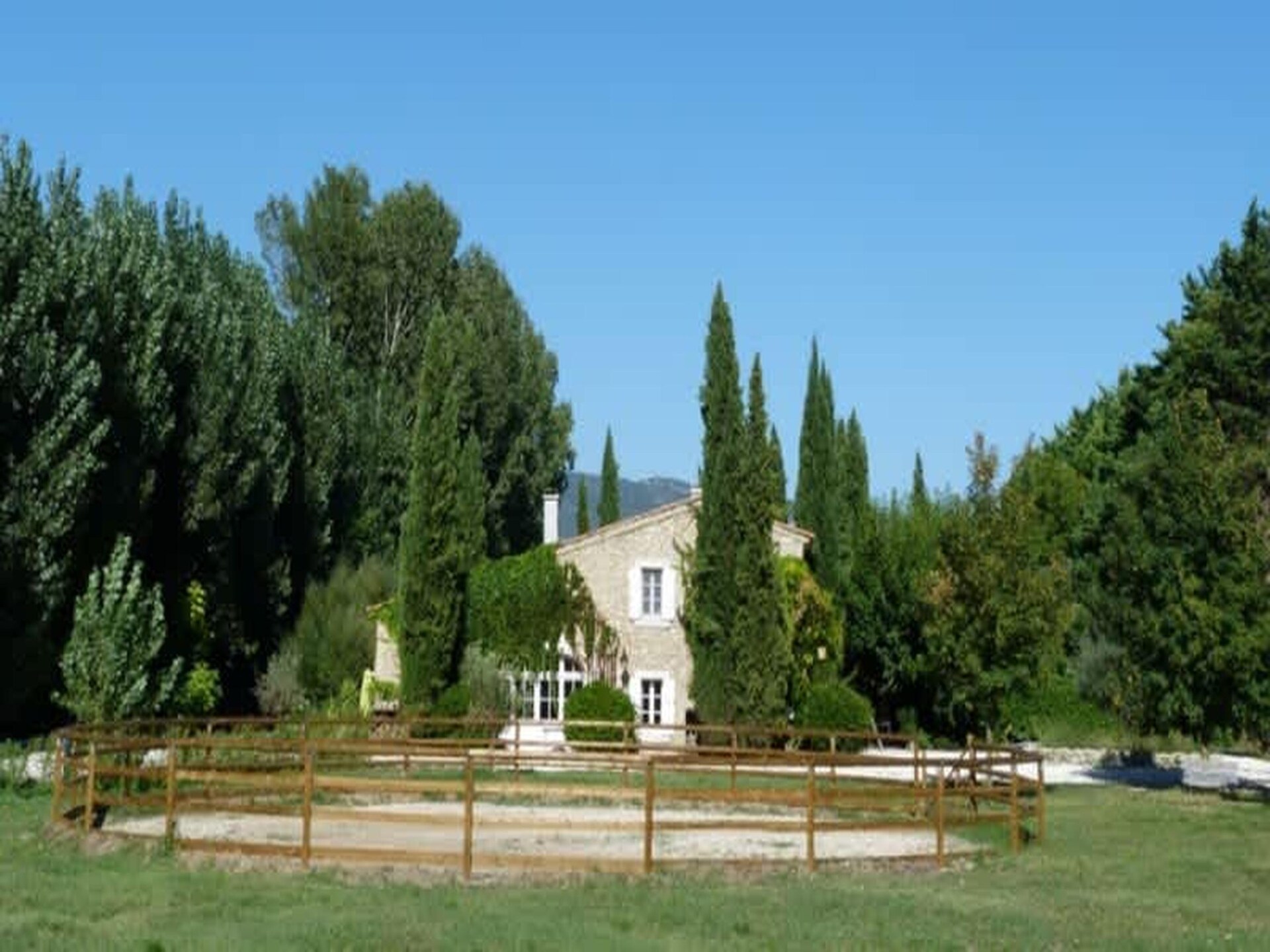 Provençaals landgoed met zwembad en paarden nabij L'Isle-sur-la-Sorgue - foto 7