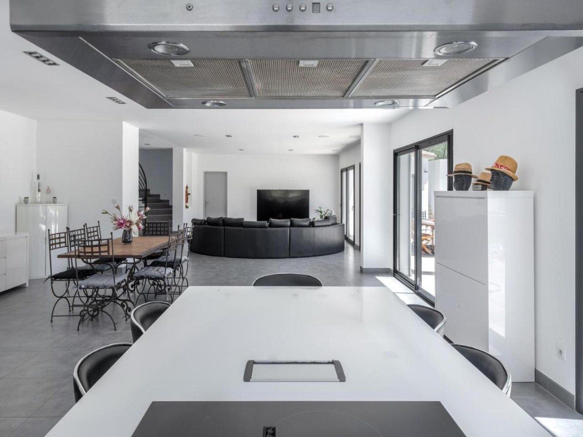 Luxe wellnessvilla met verwarmd zwembad, spa en privébioscoop in Cuges-les-Pins - foto 14