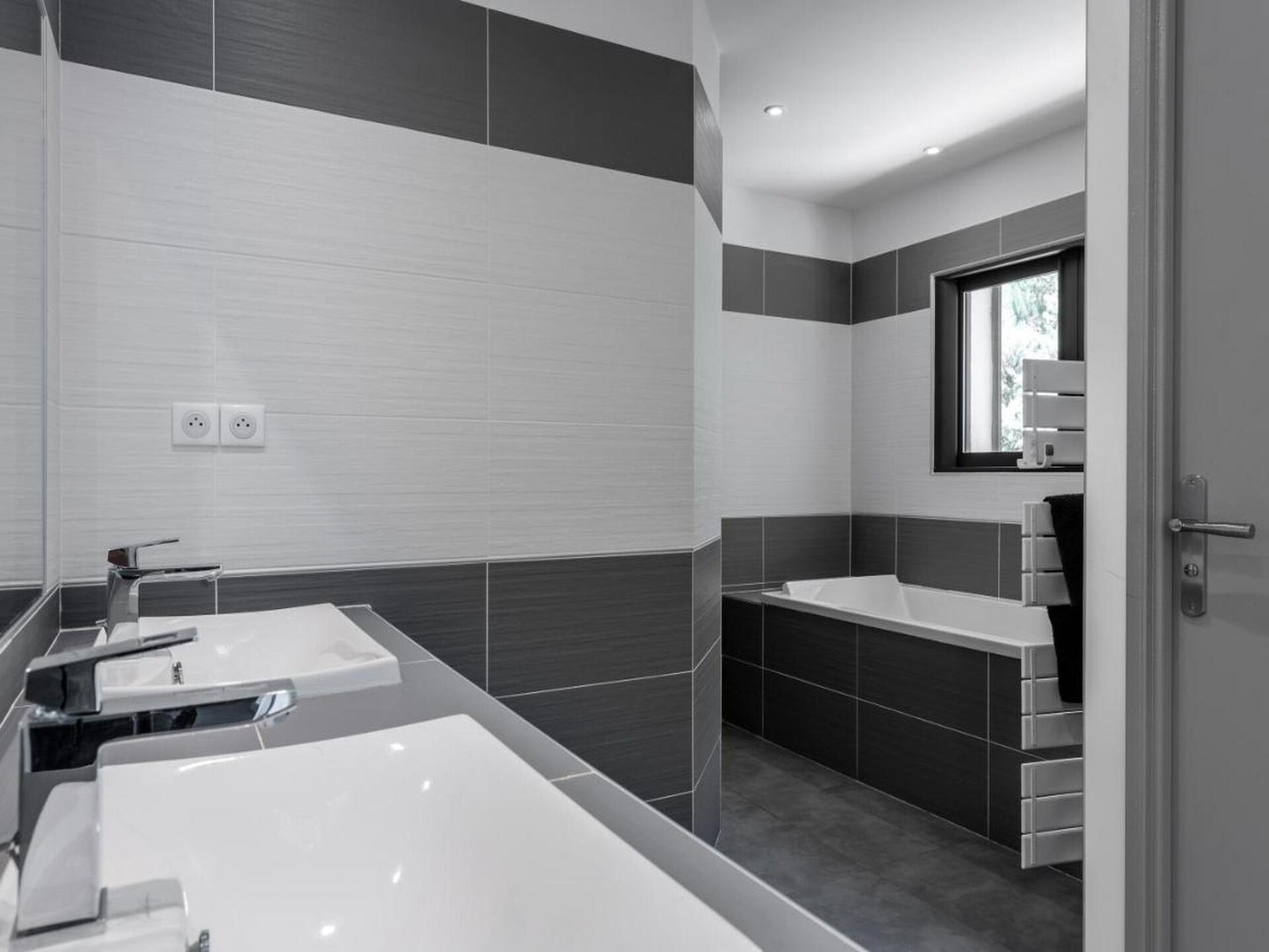 Luxe wellnessvilla met verwarmd zwembad, spa en privébioscoop in Cuges-les-Pins - foto 20