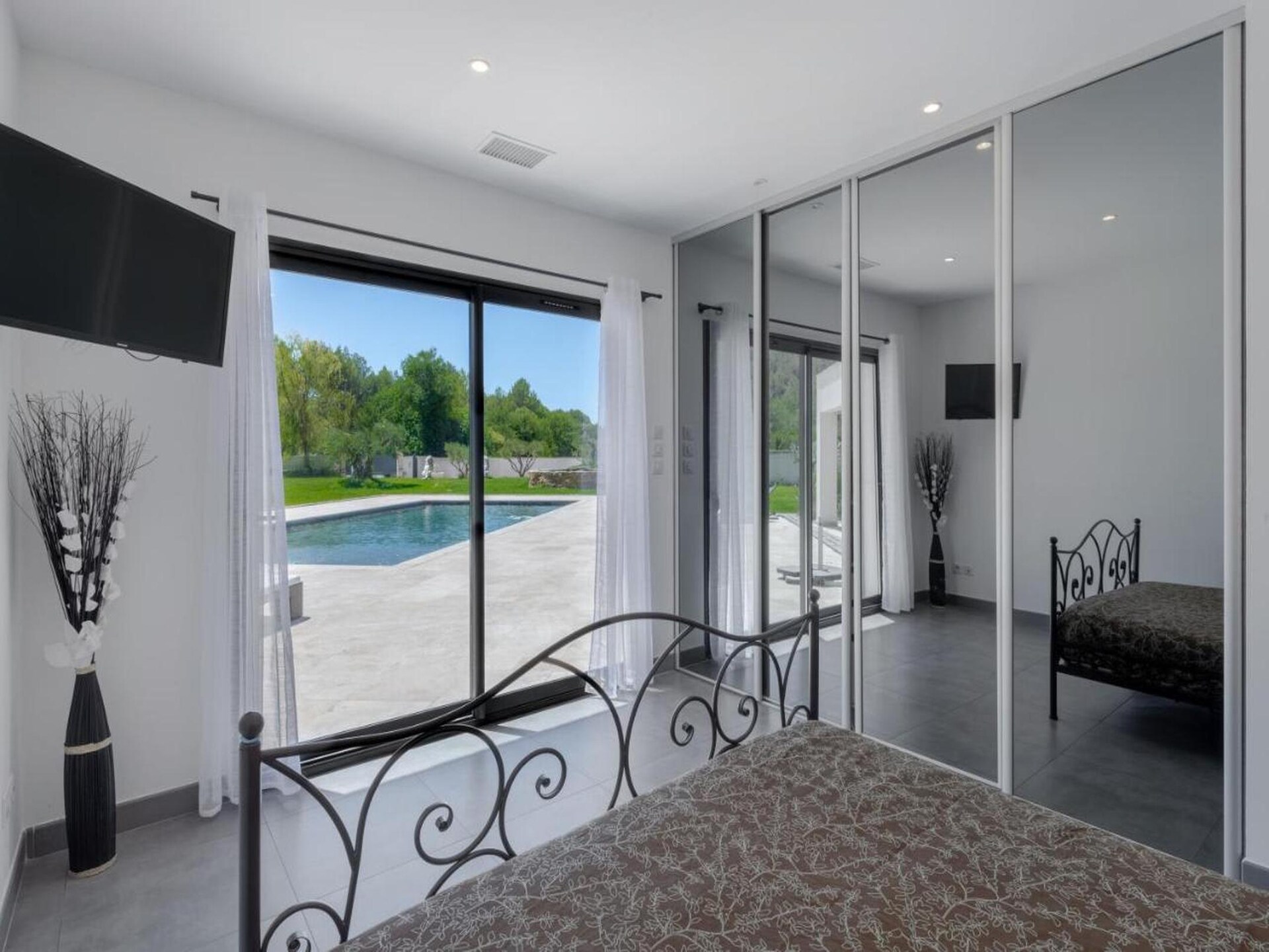 Luxe wellnessvilla met verwarmd zwembad, spa en privébioscoop in Cuges-les-Pins - foto 18