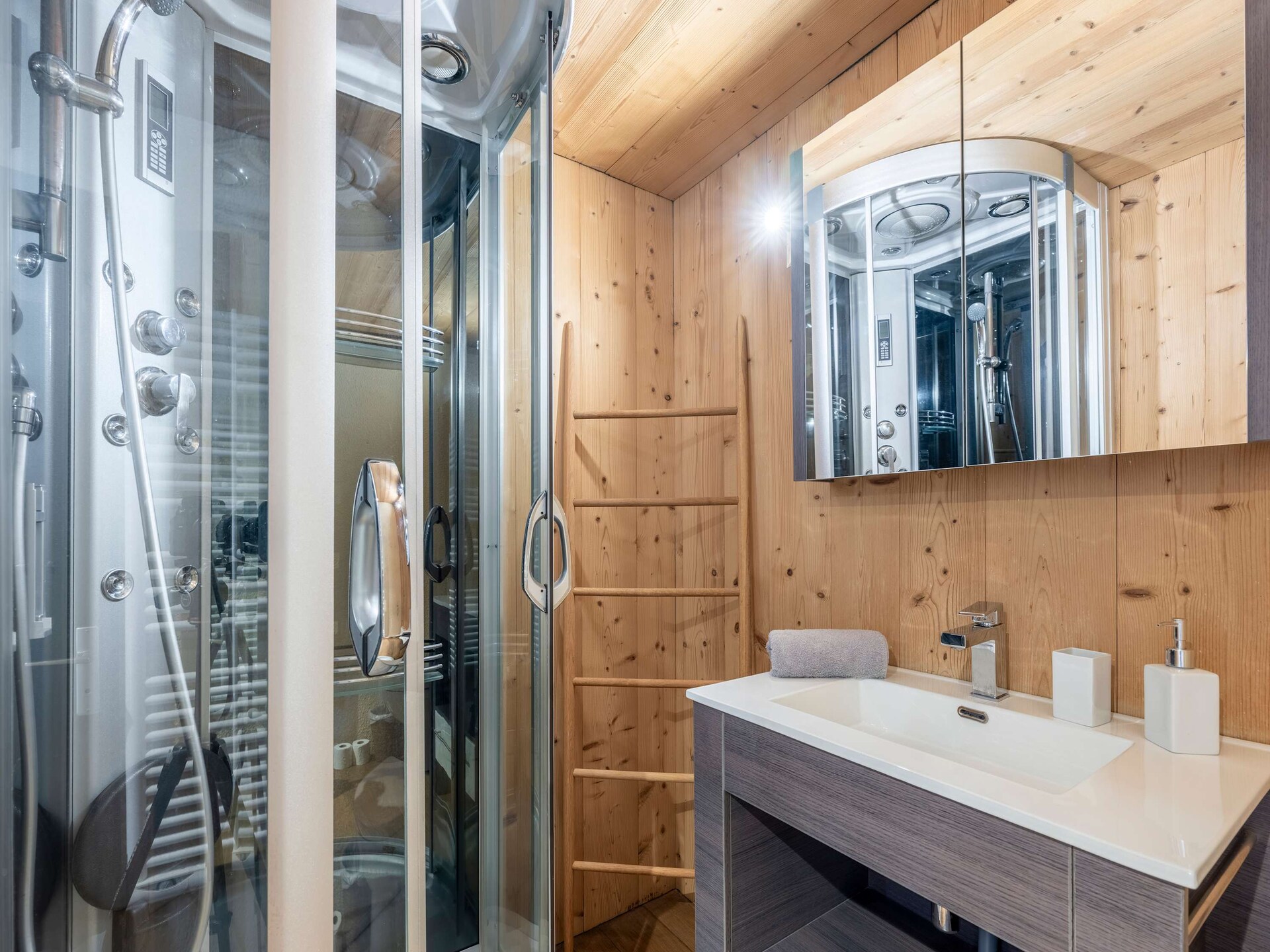 Appartement aan de Aiguille du Midi in hartje Chamonix - foto 9