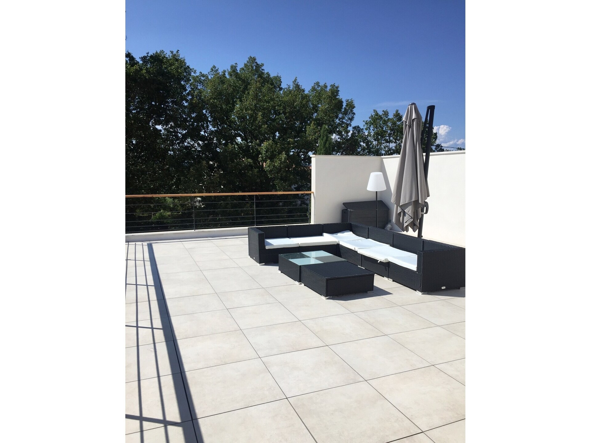 Vrijstaande villa met verwarmd infinityzwembad bij Barjac, Ardèche - foto 33