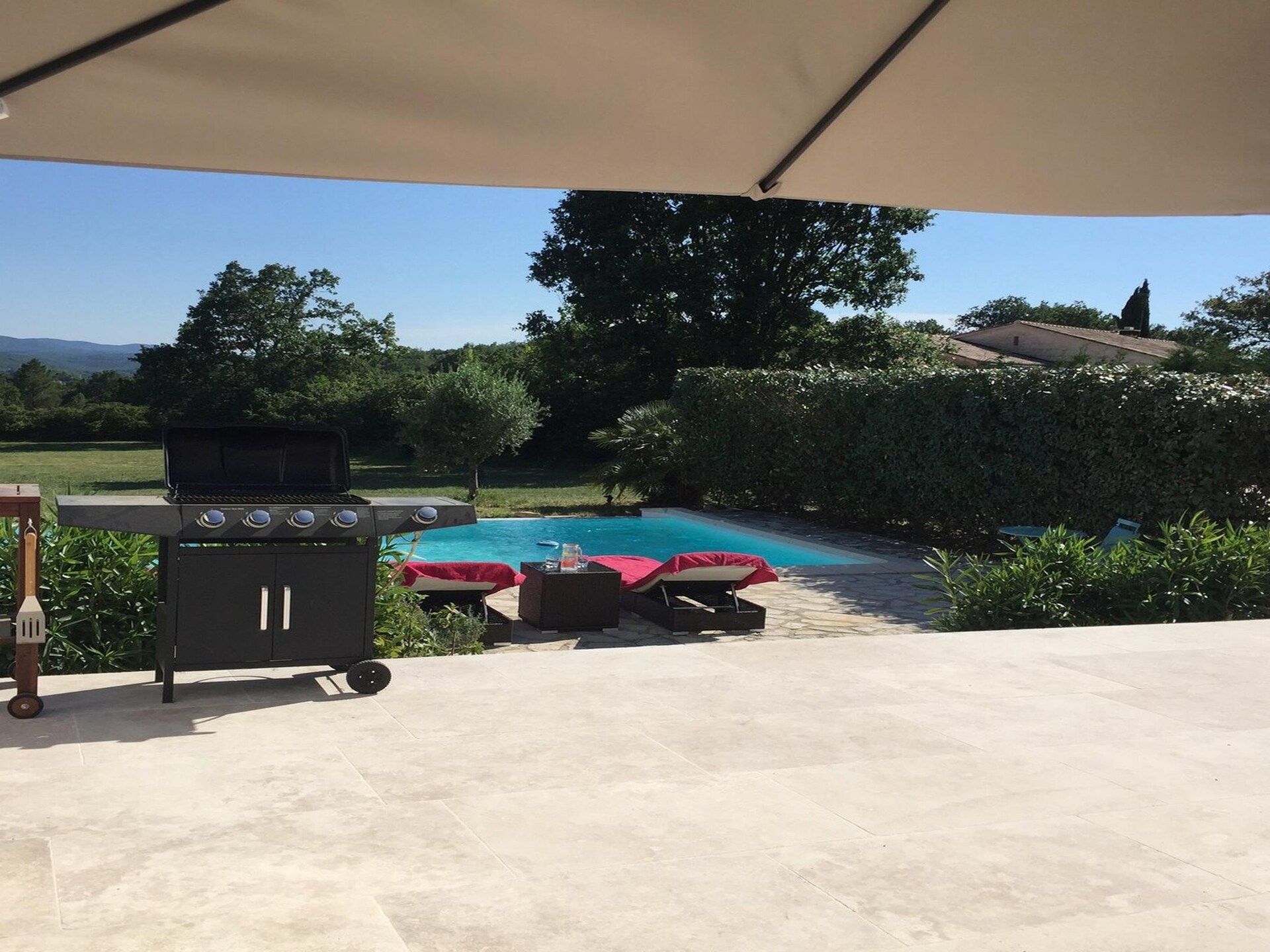 Vrijstaande villa met verwarmd infinityzwembad bij Barjac, Ardèche - foto 39