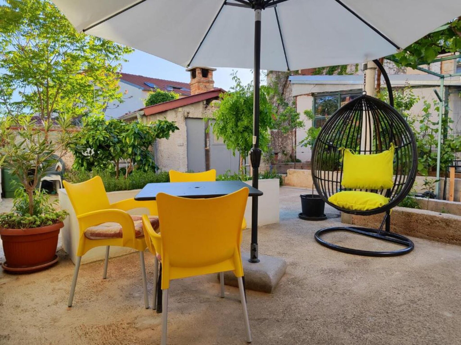 Knus vakantiehuis Emma met terras in hartje Šibenik - foto 15