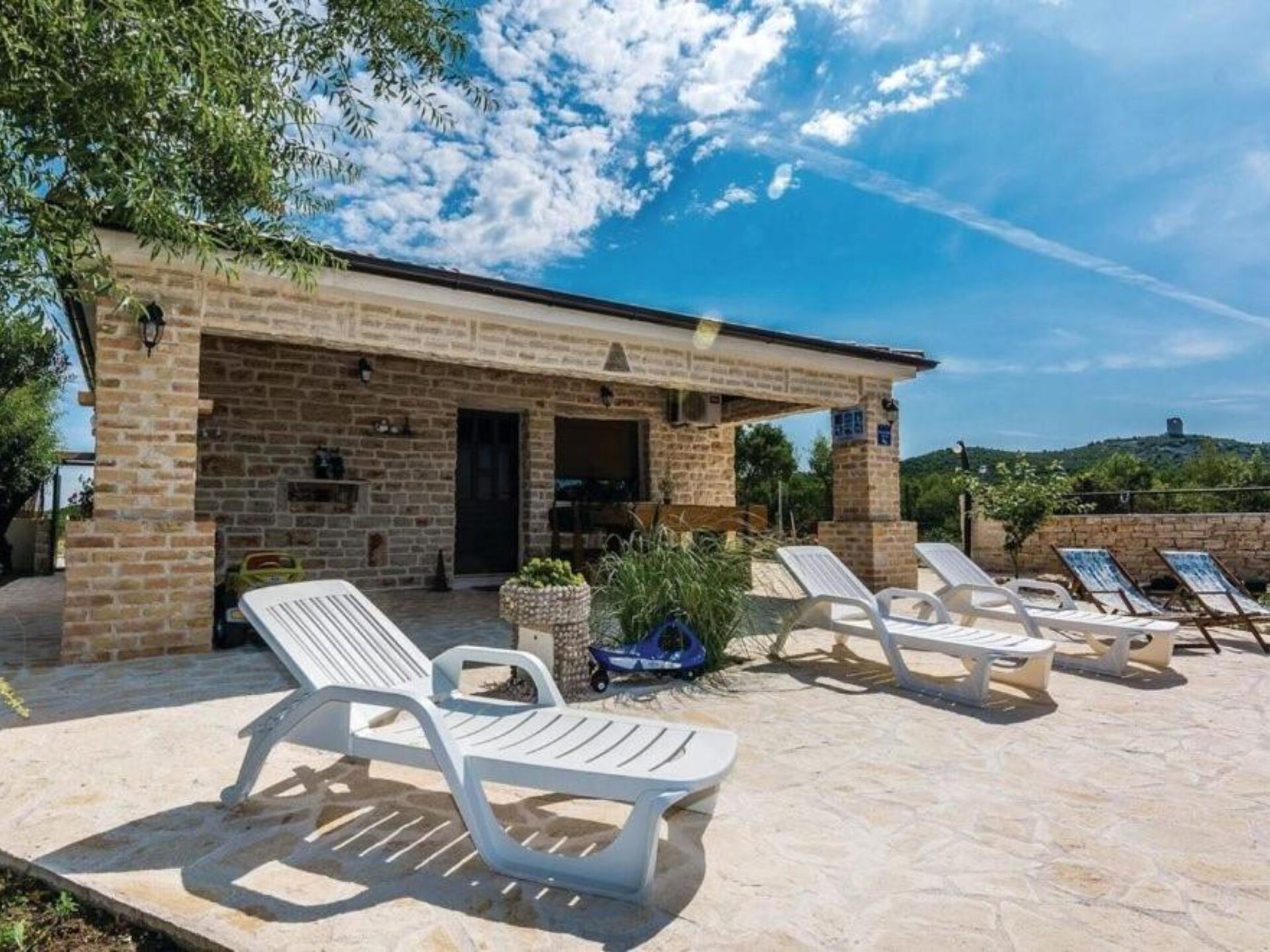 Vrijstaand vakantiehuis met privézwembad bij Stankovci voor 8 personen - foto 26