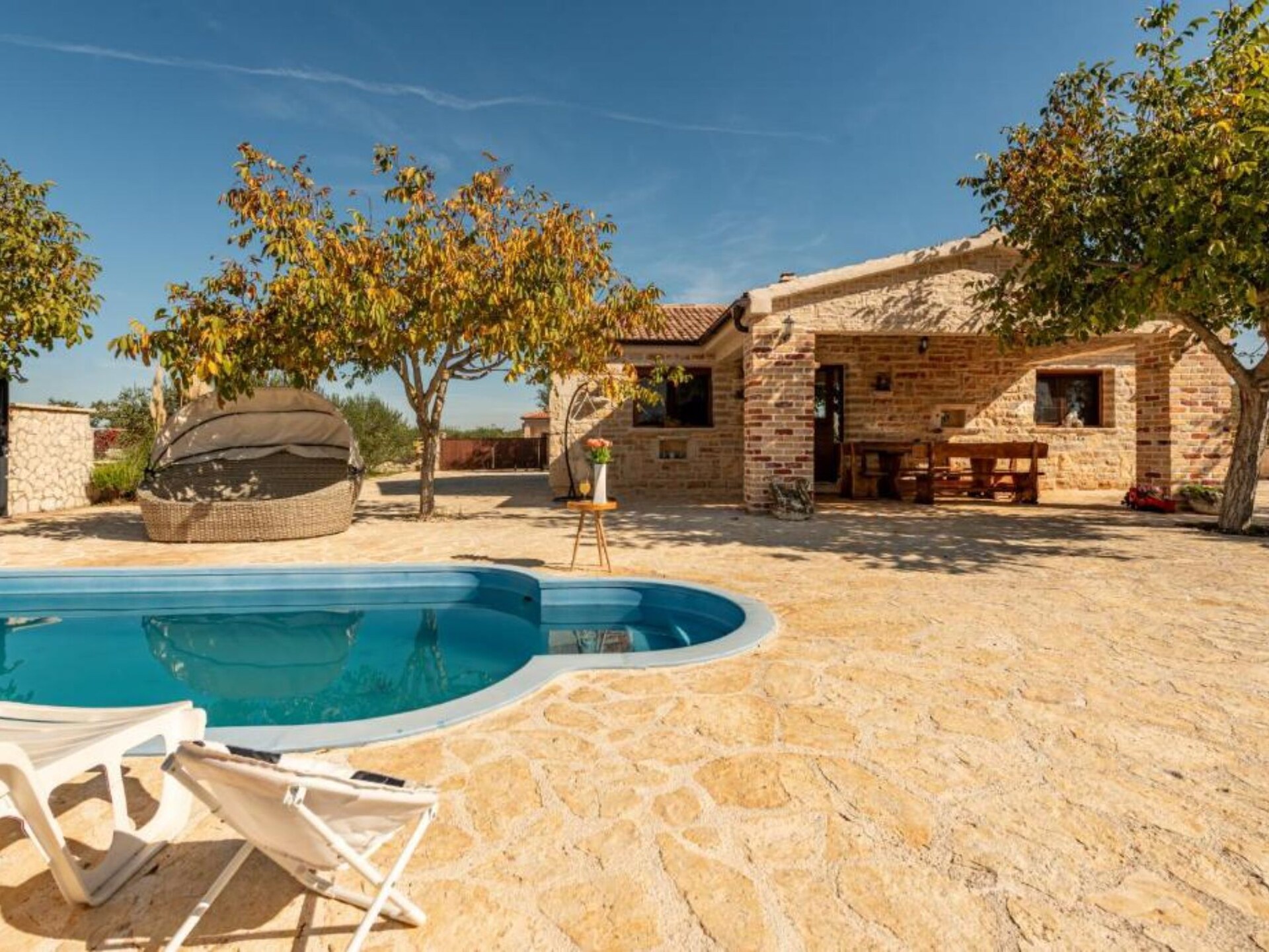 Vrijstaand vakantiehuis met privézwembad bij Stankovci voor 8 personen - foto 15