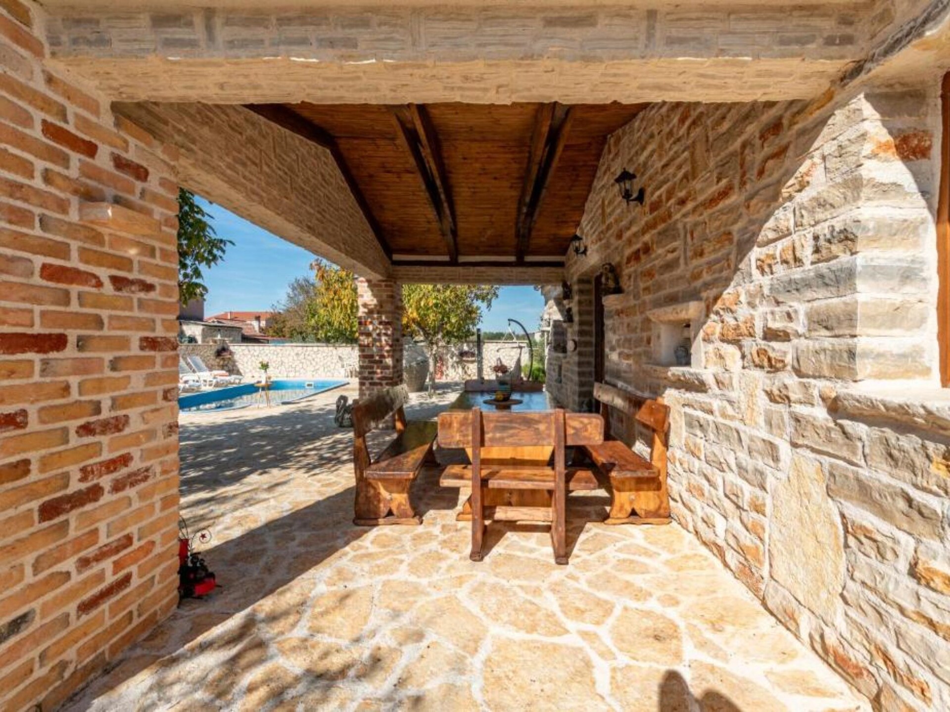 Vrijstaand vakantiehuis met privézwembad bij Stankovci voor 8 personen - foto 3