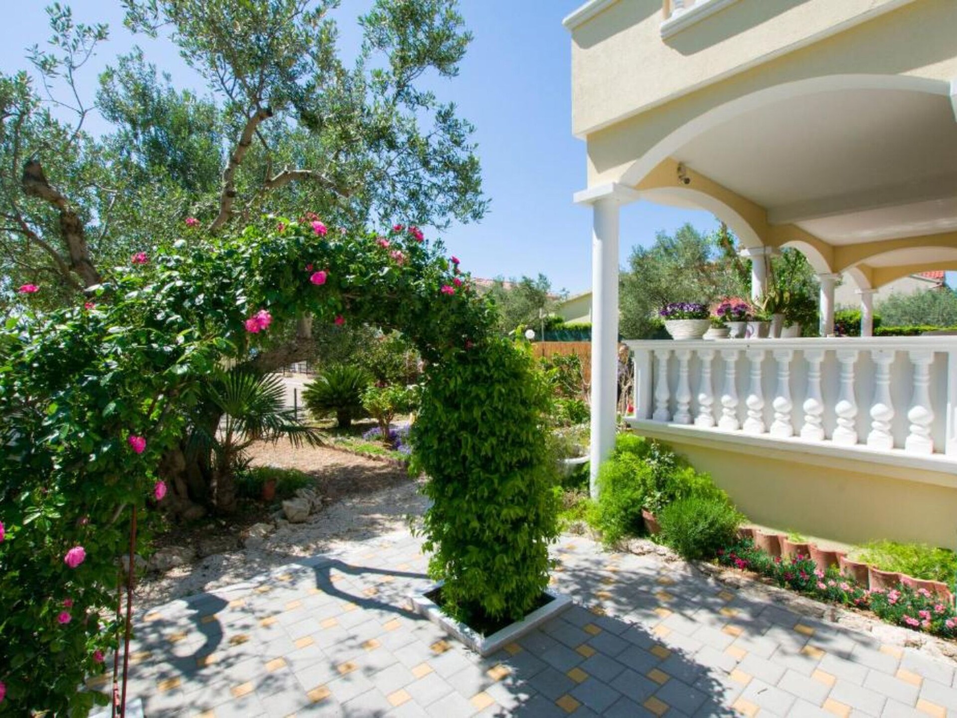 Vrijstaande stacaravan voor 4 personen vlakbij zee in Biograd na Moru - foto 51