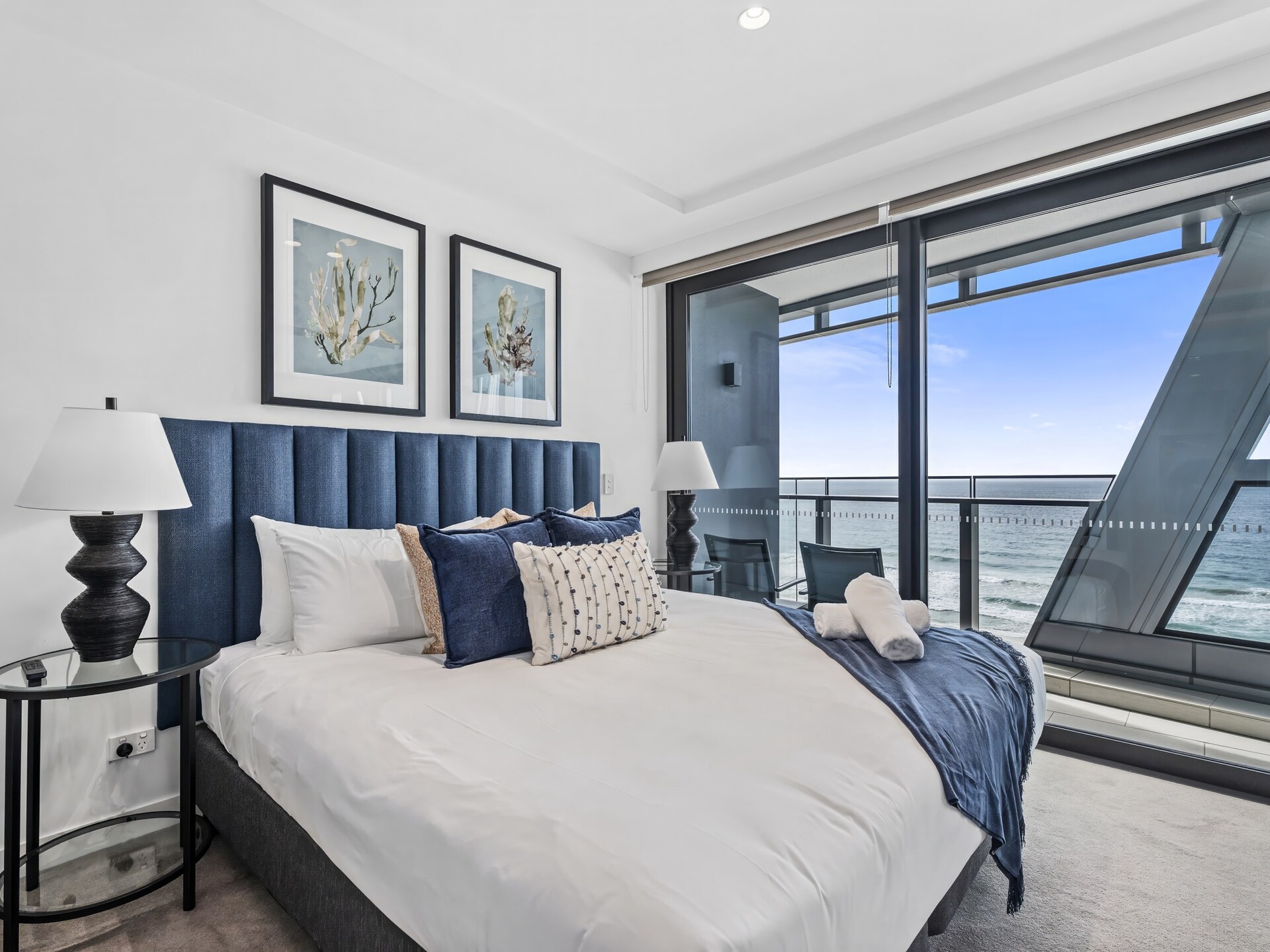 Modern appartement in Surfers Paradise met resortvoorzieningen - foto 2