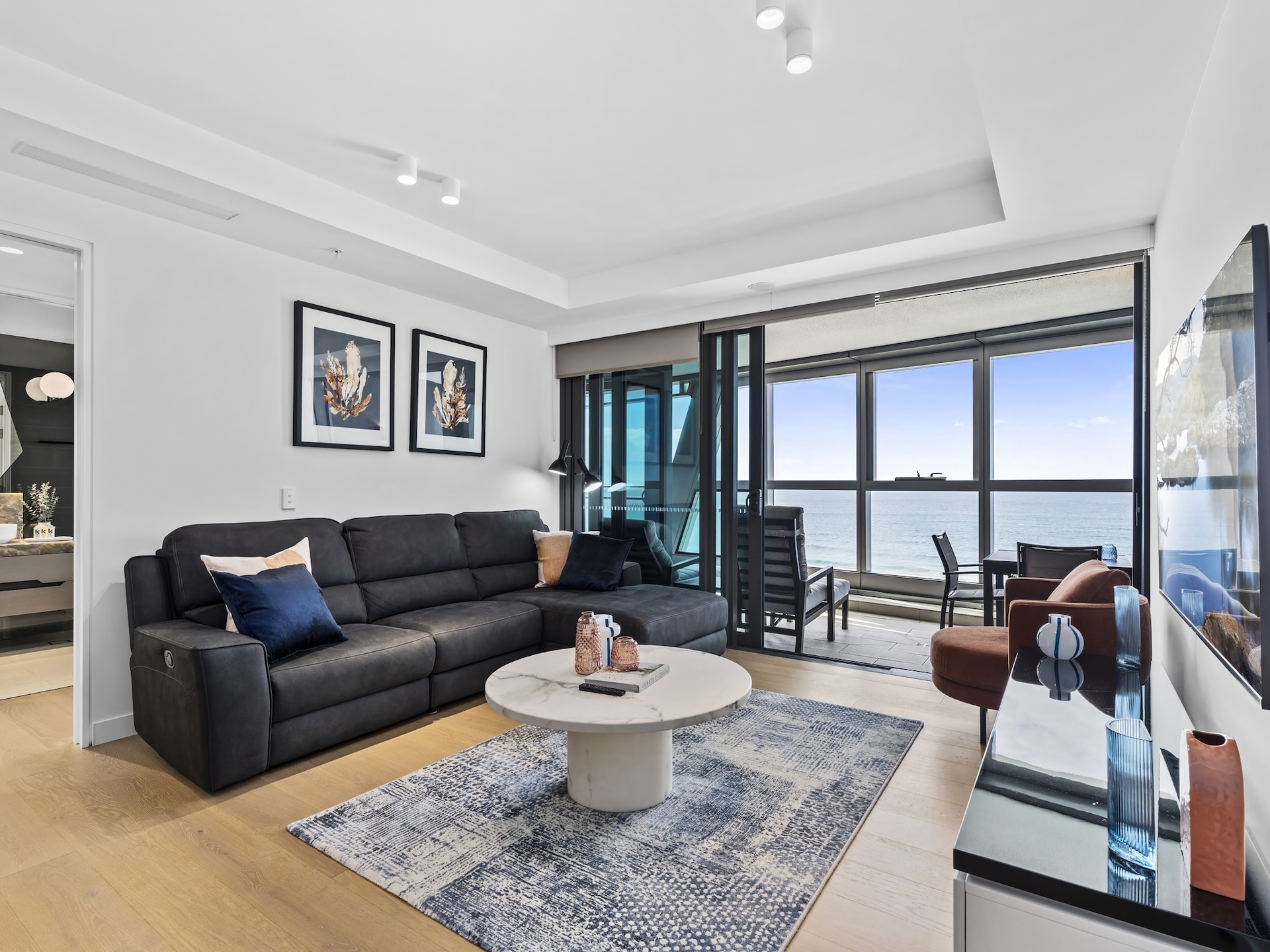 Modern appartement in Surfers Paradise met resortvoorzieningen - foto 7