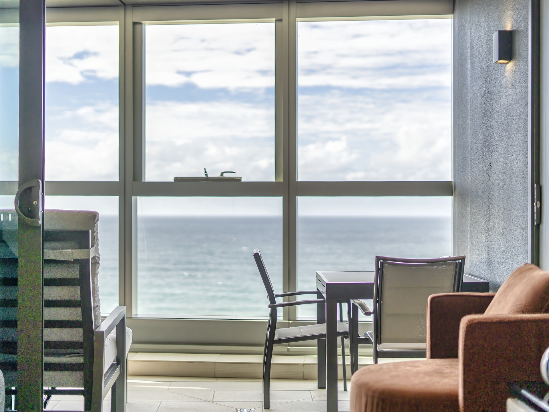 Modern appartement in Surfers Paradise met resortvoorzieningen - foto 24