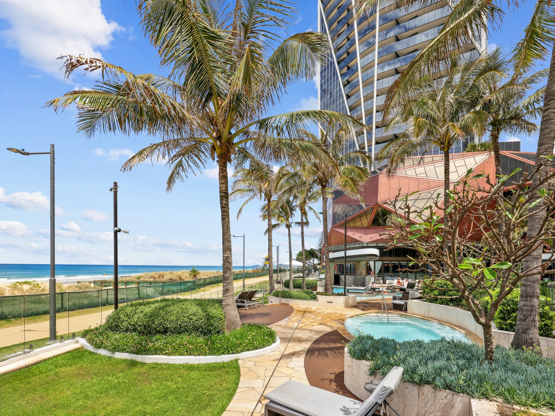 Modern appartement in Surfers Paradise met resortvoorzieningen - foto 27