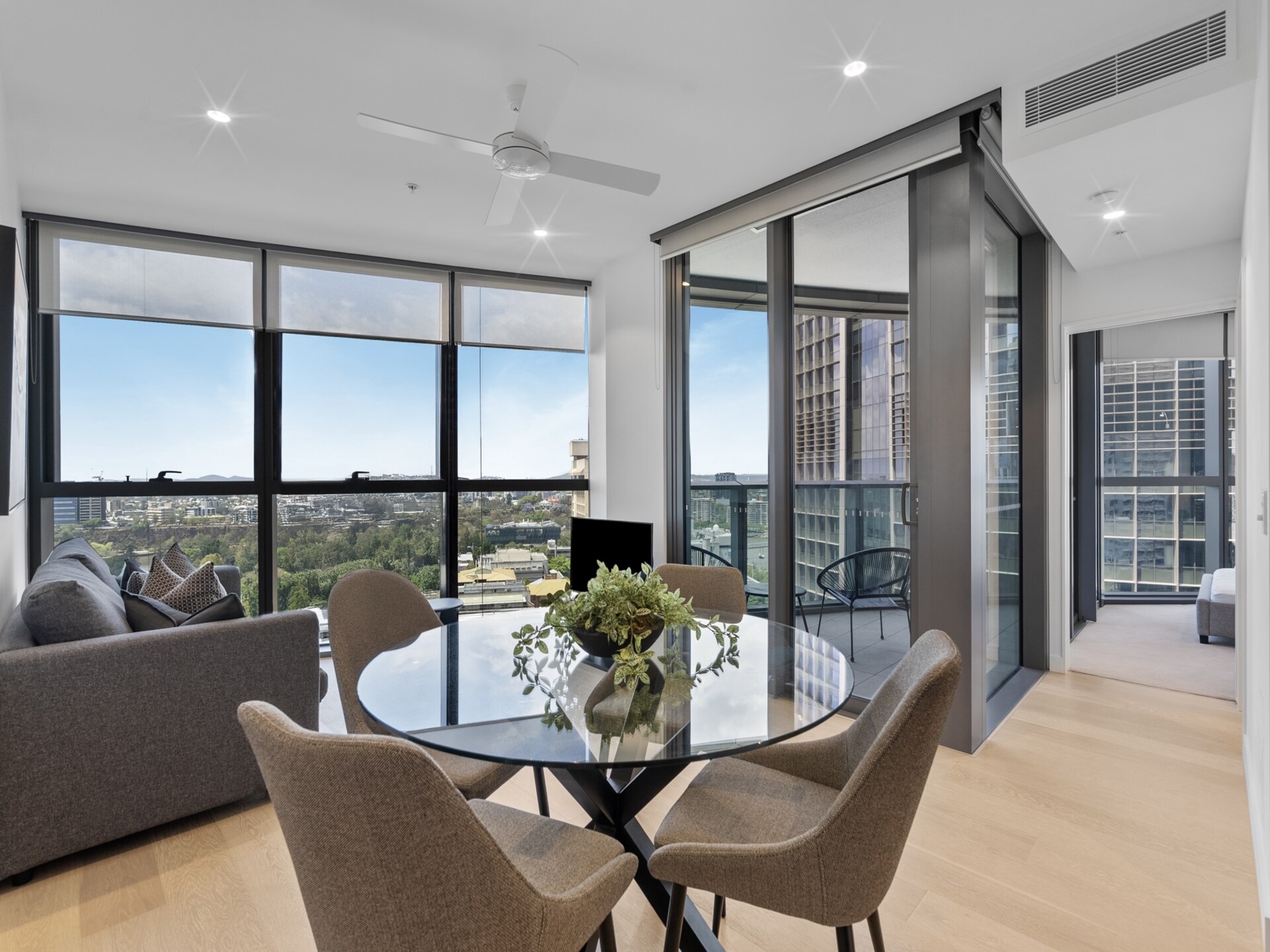 Strak appartement in Brisbane City met zwembad, sauna en skyline uitzicht - foto 11
