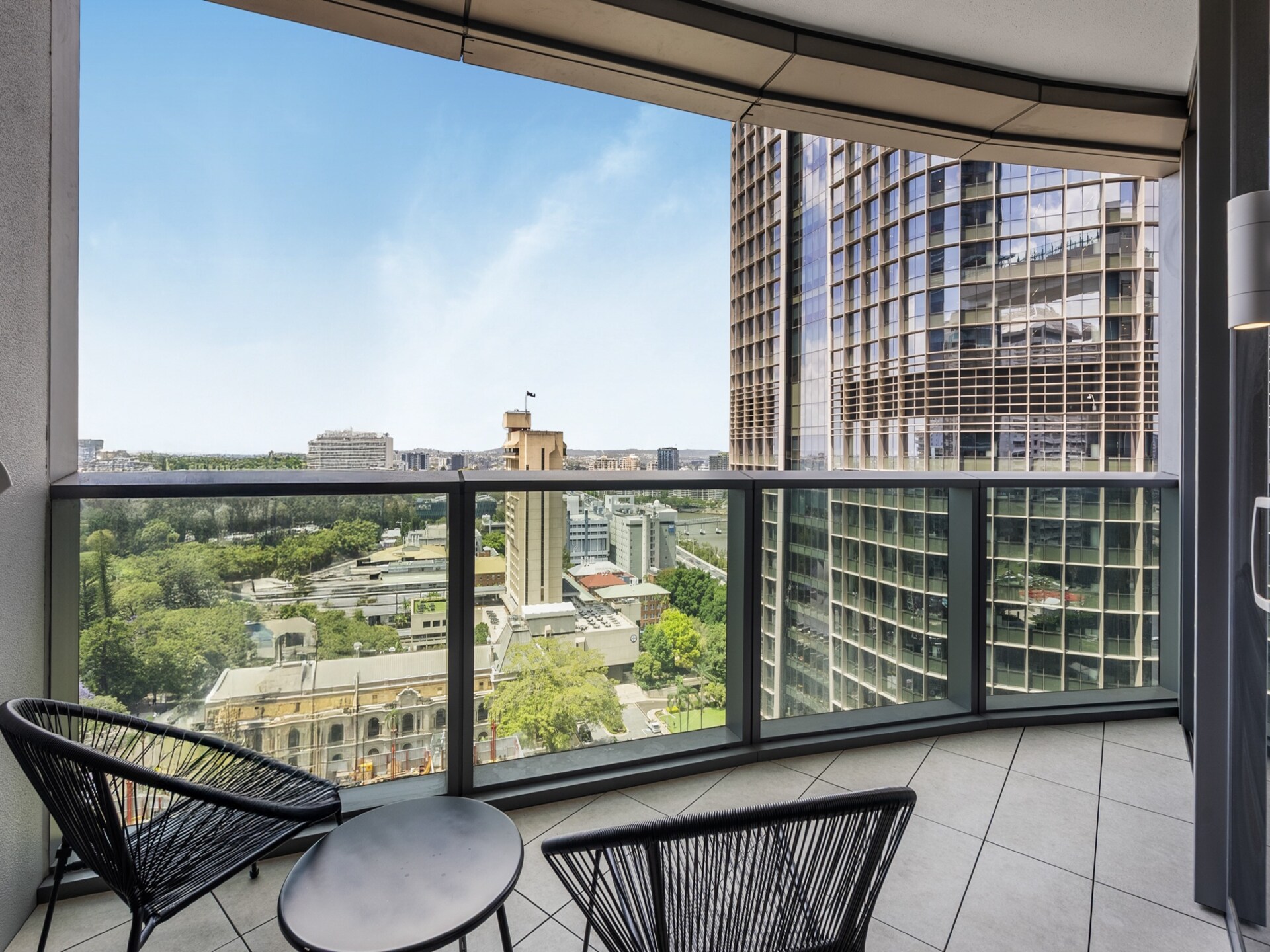 Strak appartement in Brisbane City met zwembad, sauna en skyline uitzicht - foto 13