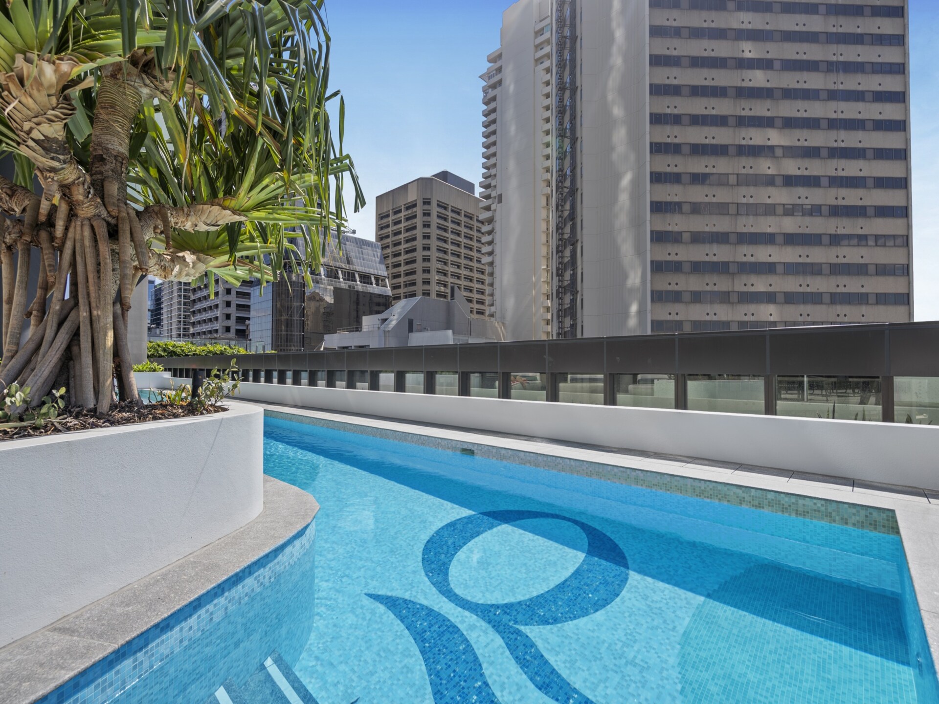 Strak appartement in Brisbane City met zwembad, sauna en skyline uitzicht - foto 20