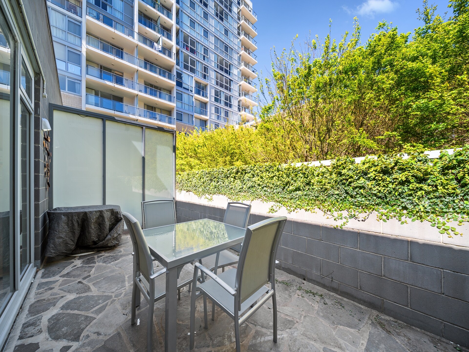 Modern appartement in New Acton met zwembad, sauna en balkon op loopafstand van centrum Canberra - foto 16
