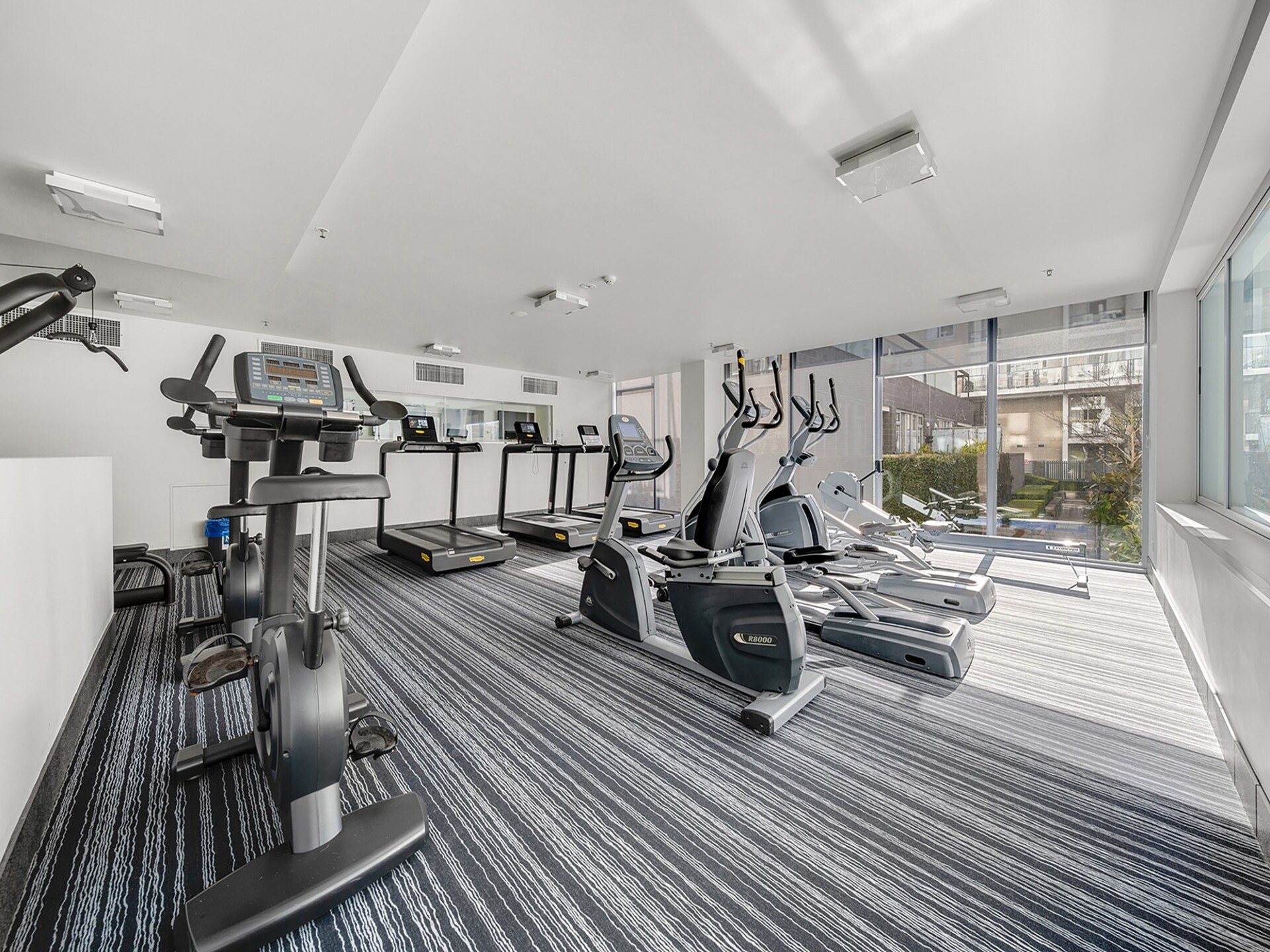 Modern appartement in New Acton met zwembad, sauna en balkon op loopafstand van centrum Canberra - foto 18