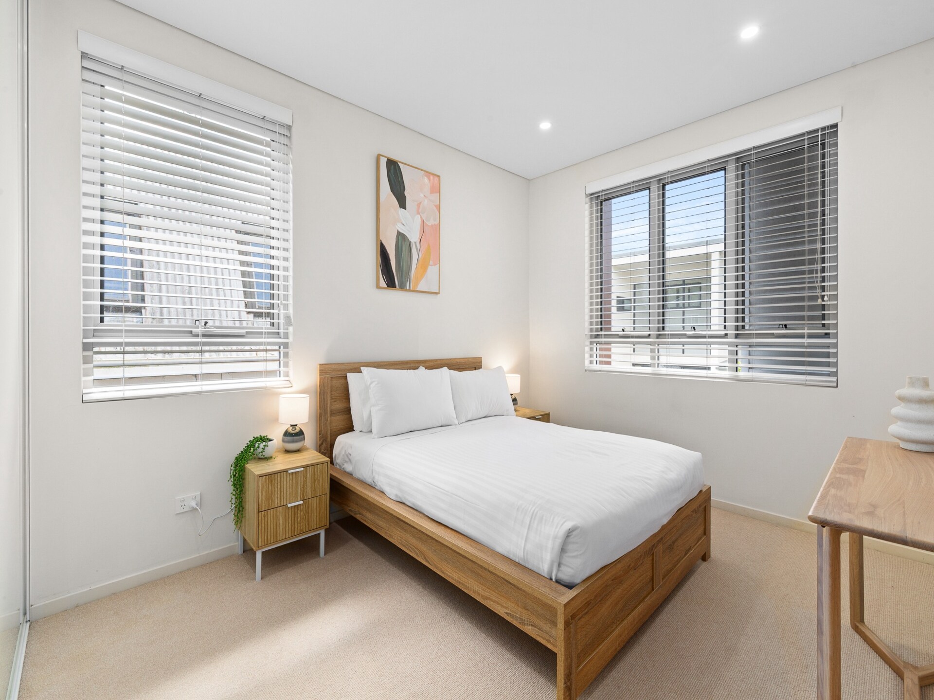 Stijlvol licht appartement met 3 slaapkamers in Newport - foto 8