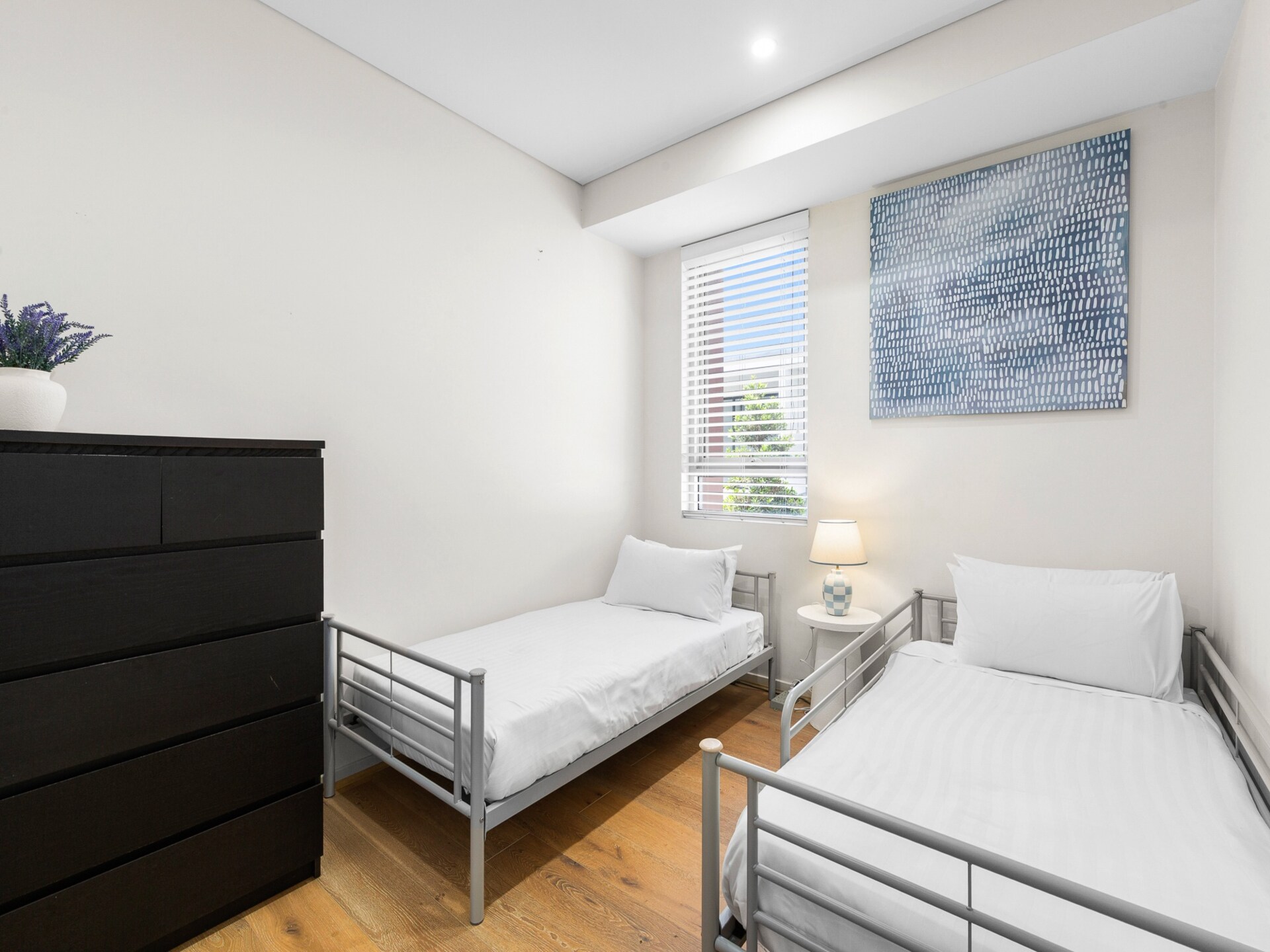 Stijlvol licht appartement met 3 slaapkamers in Newport - foto 11