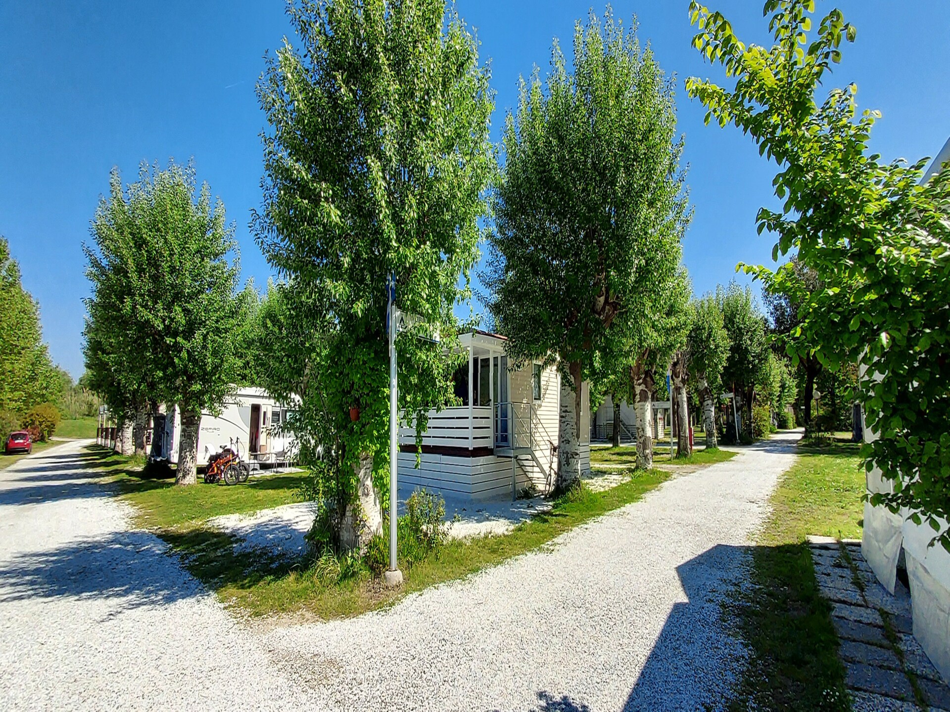 Stacaravan met privézwembad in olijfgaard bij Sarzana, vlakbij Cinque Terre - foto 17