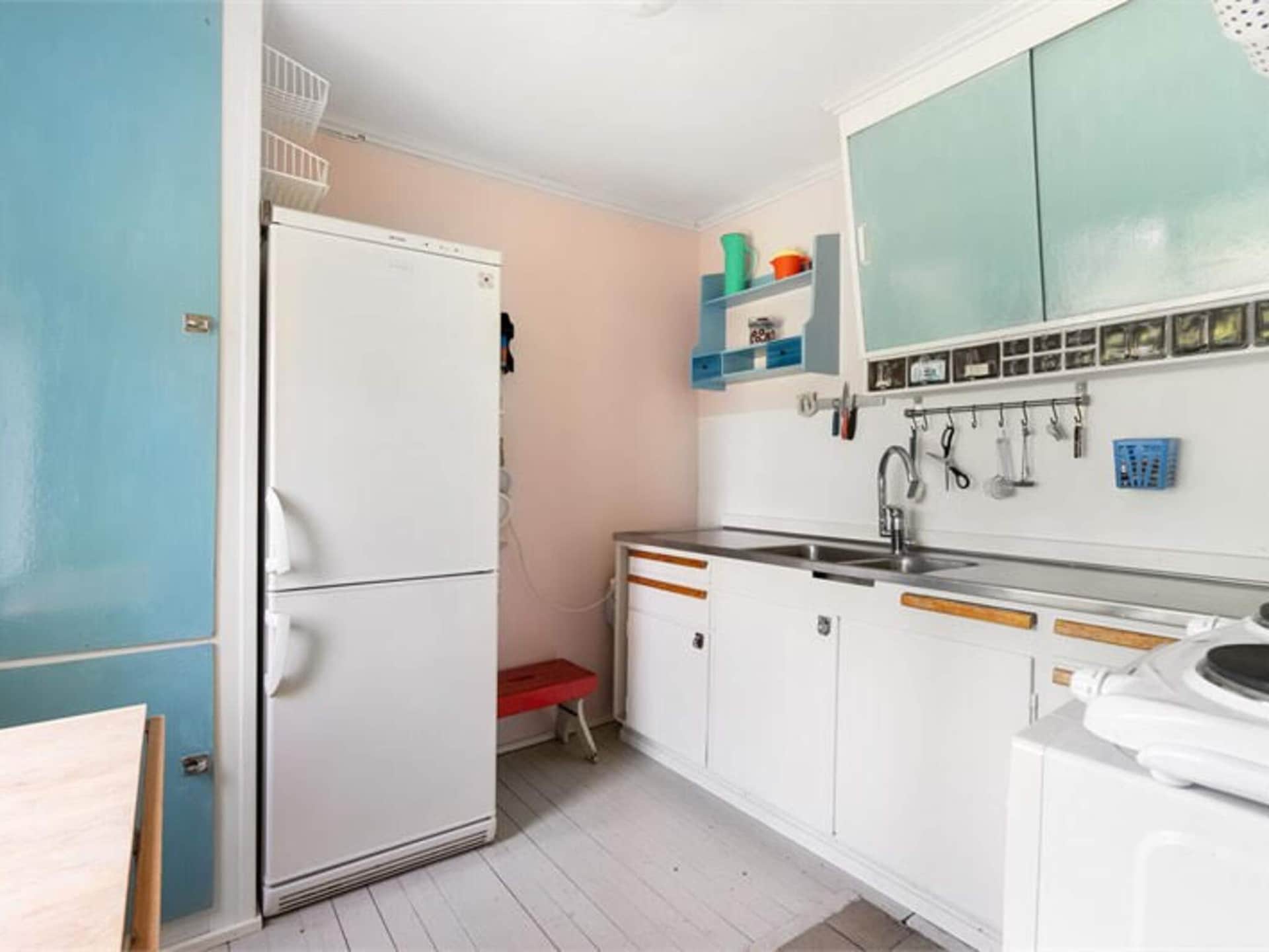 Kleurrijk vakantiehuis vlakbij zandstrand Måsnaren, 6 personen - foto 15