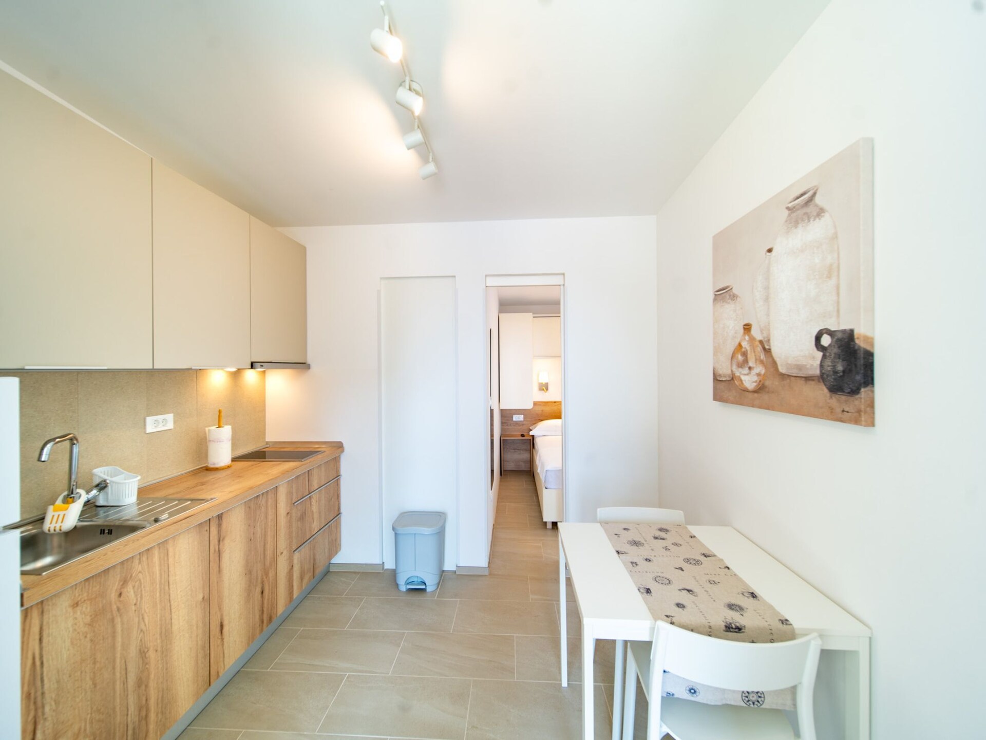 Knus appartement met terras op 100 meter van het strand in Banjol - foto 11